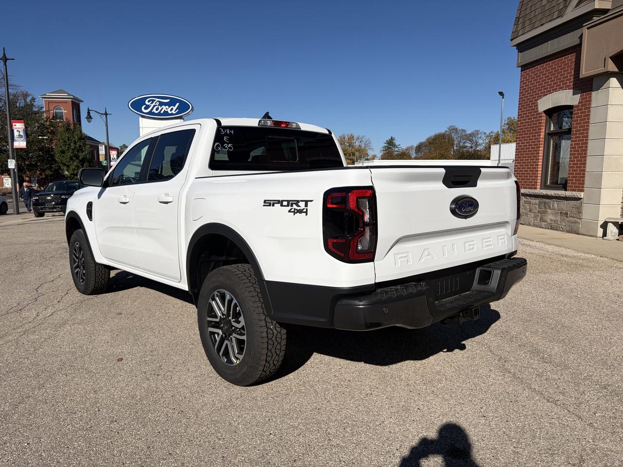 2026 Ford Ranger Lariat Crew Cab 4x4 Photo4