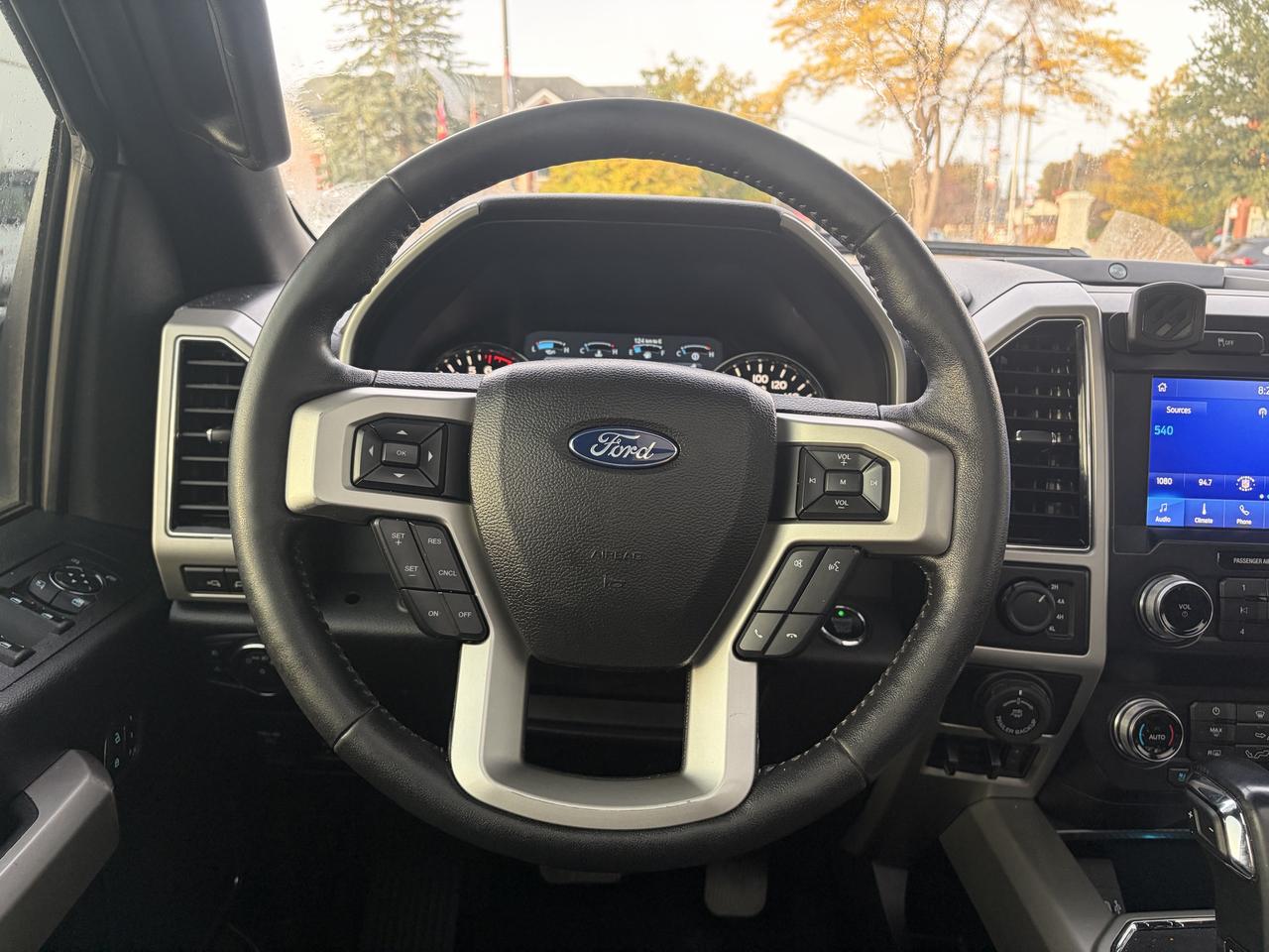 2019 Ford F-150 Lariat 4WD SuperCrew 5.5' Box Photo
