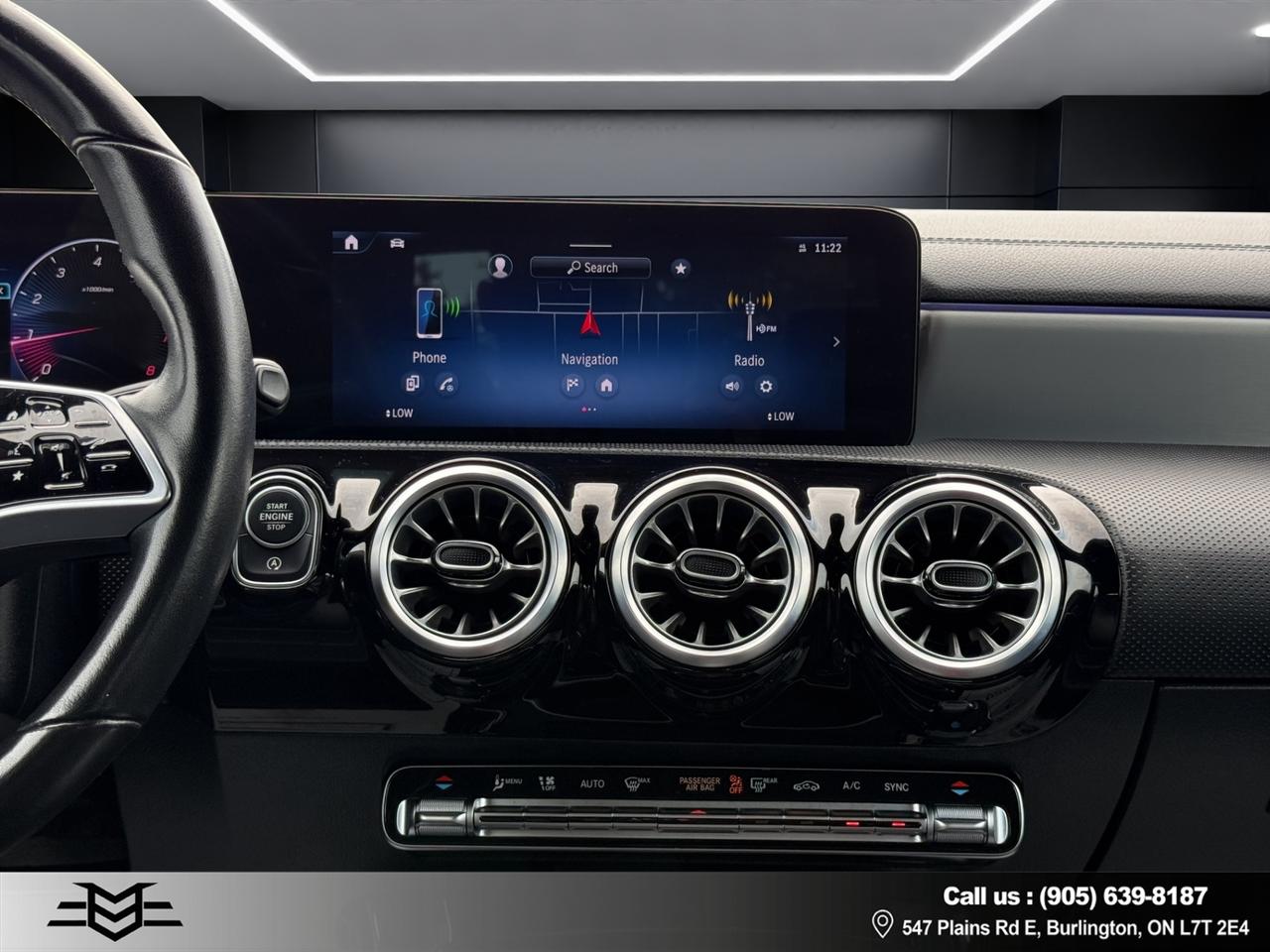 2025 Mercedes-Benz CLA-Class CLA 250 4MATIC - MOONROOF - LEATHER !!! Photo