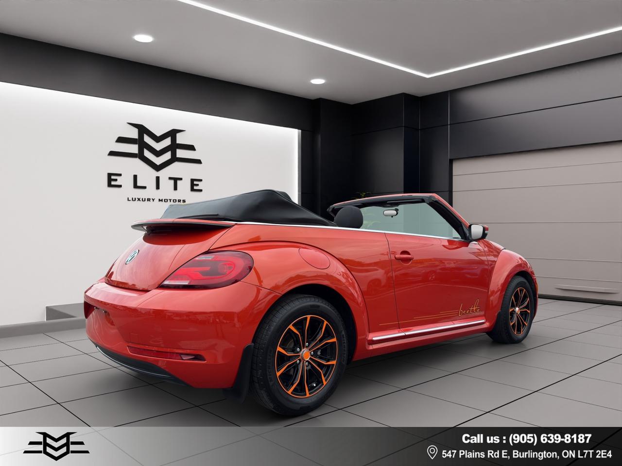 2017 Volkswagen Beetle CONVERTIBLE - Classic - Backup Camera !!! Photo