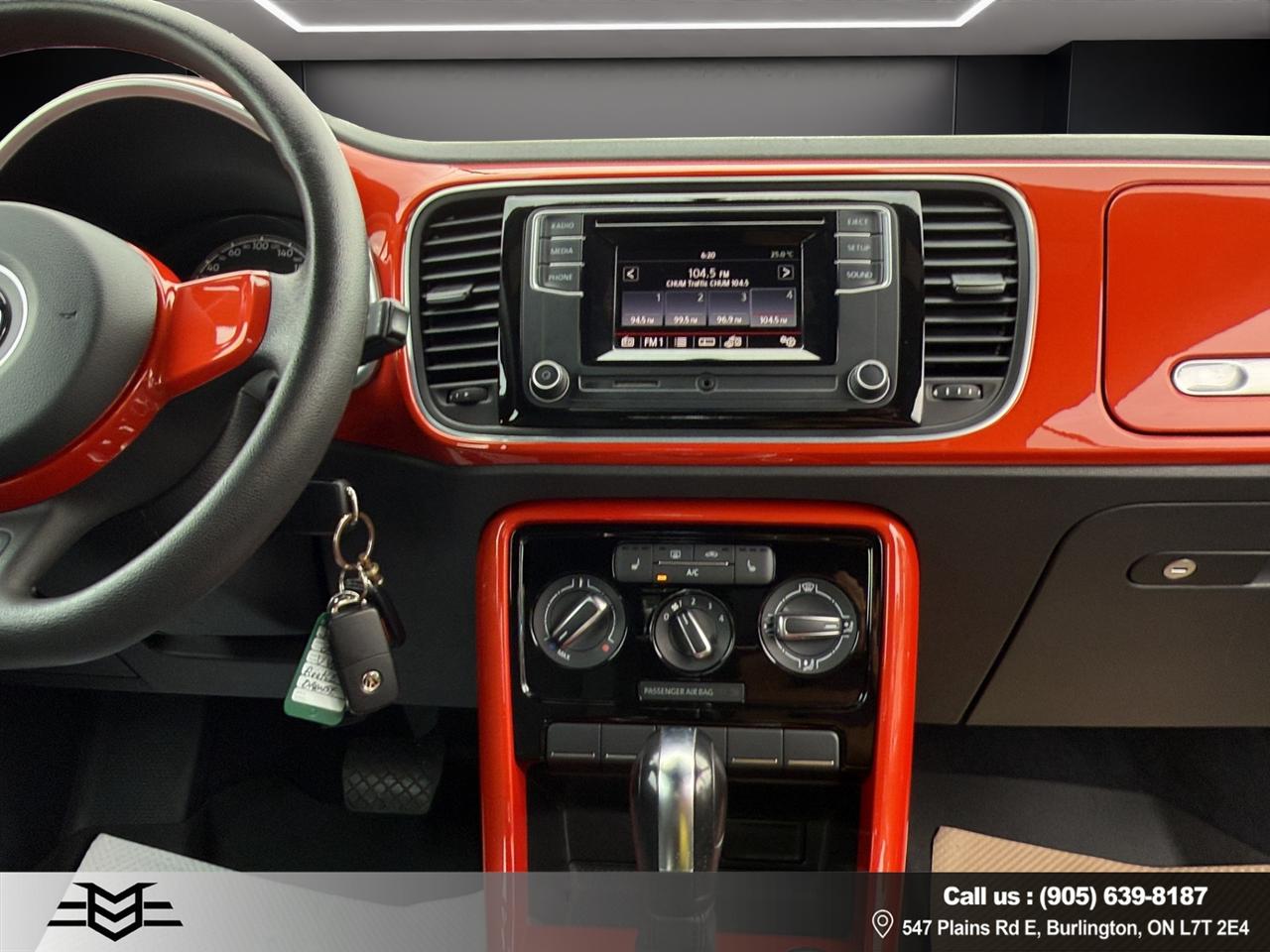 2017 Volkswagen Beetle CONVERTIBLE - Classic - Backup Camera !!! Photo