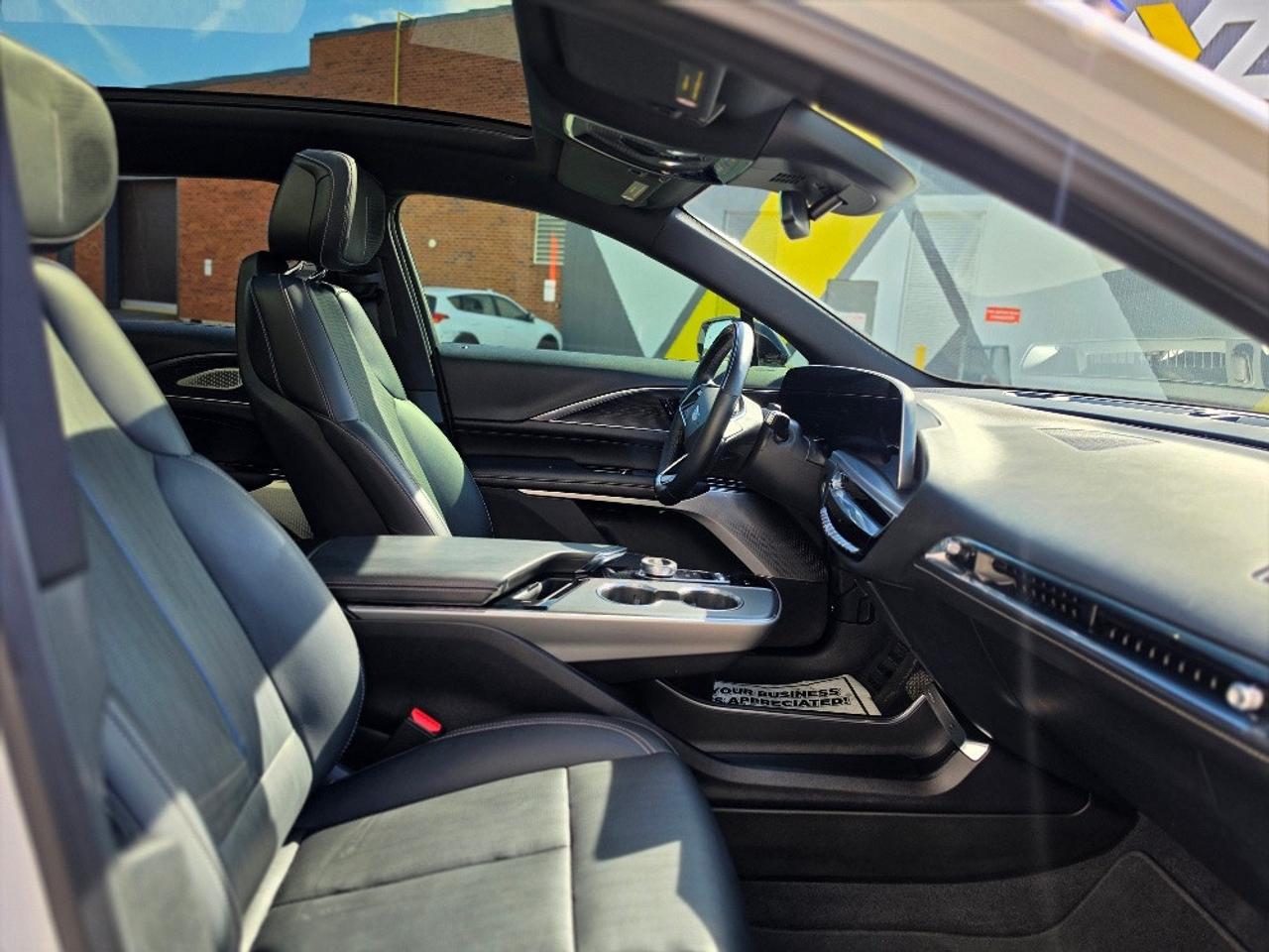 2024 Cadillac LYRIQ SPORT-AWD-LOADED-AMBIENT LIGHT Photo