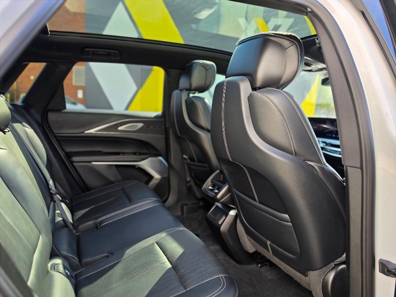 2024 Cadillac LYRIQ SPORT-AWD-LOADED-AMBIENT LIGHT Photo