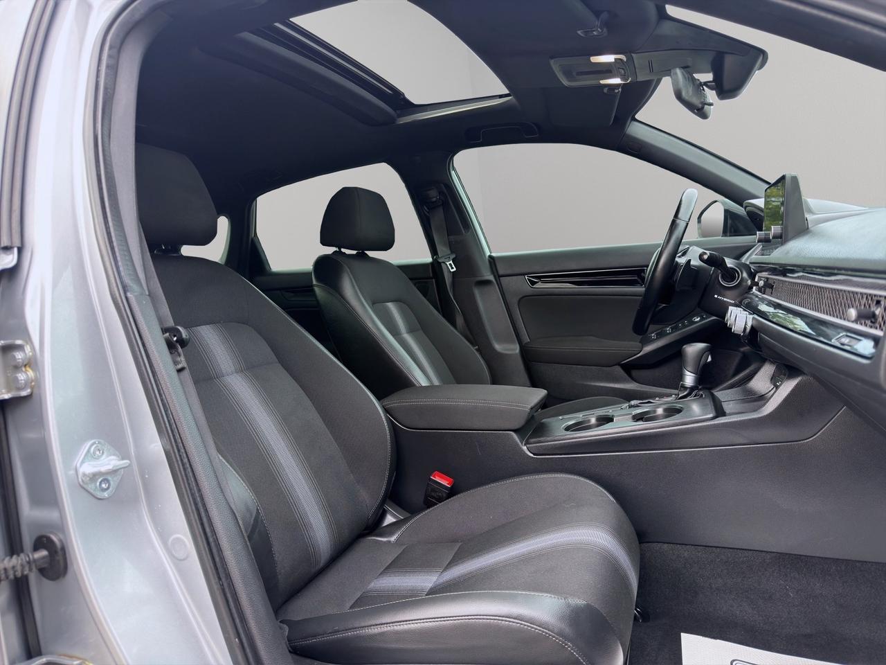 2025 Honda Civic Sport eCVT Photo