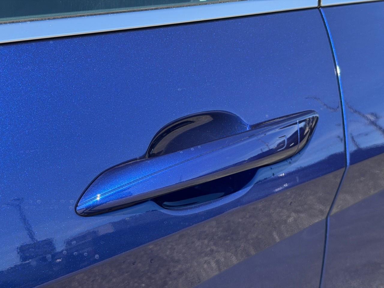 2026 Hyundai Elantra Luxury IVT Photo