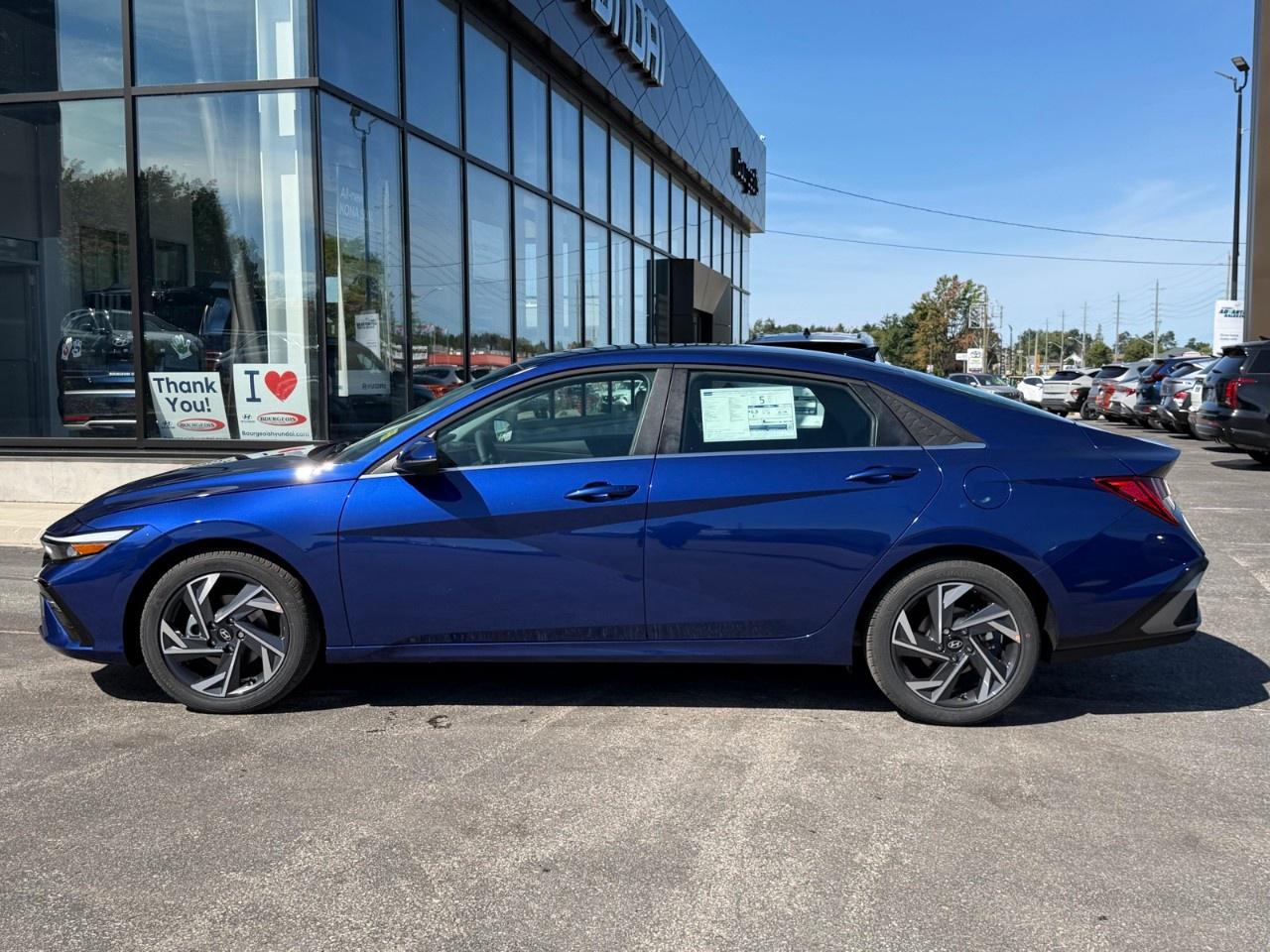 2026 Hyundai Elantra Luxury IVT Photo