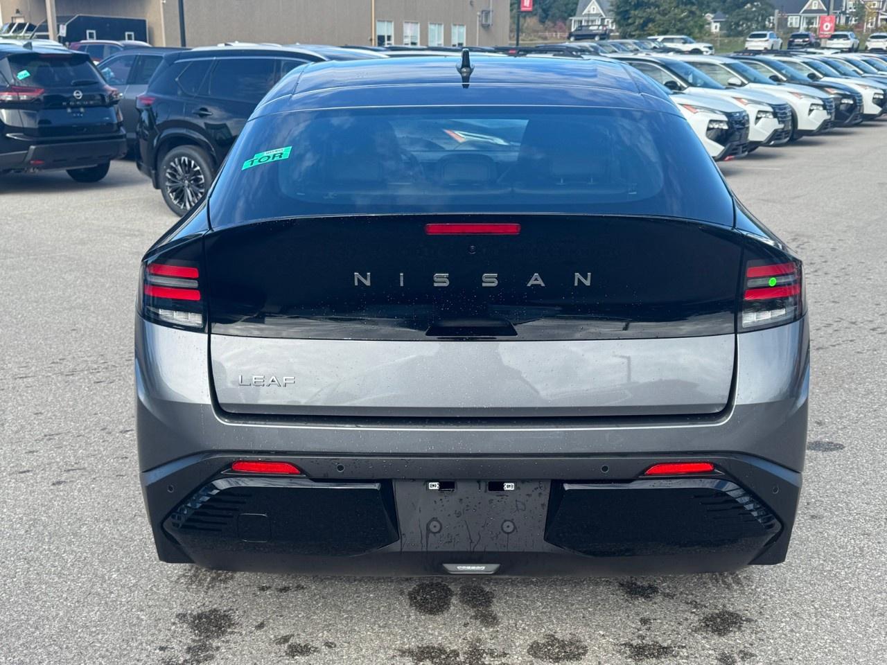 2027 Nissan Leaf SV  FWD Photo