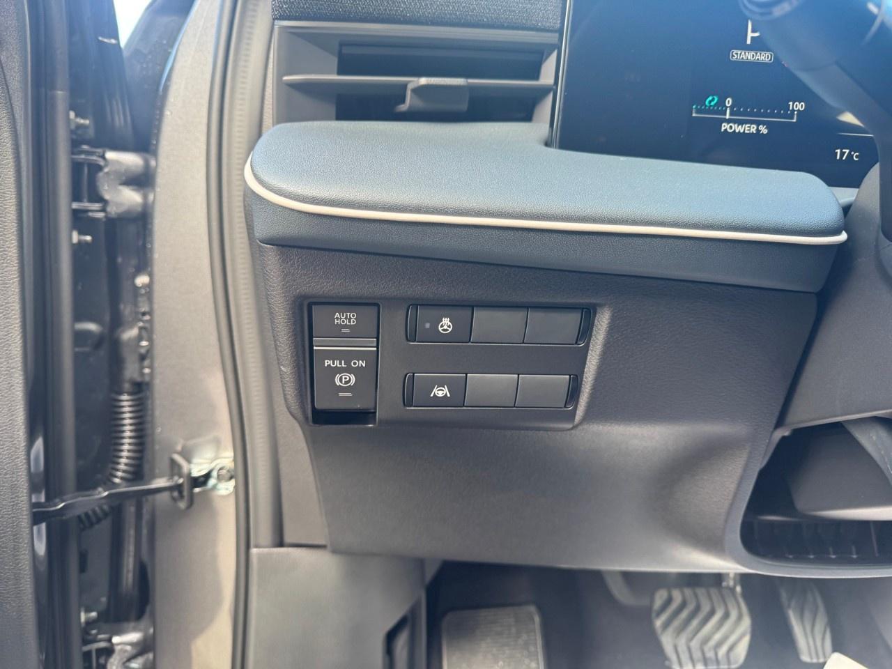 2027 Nissan Leaf SV  FWD Photo