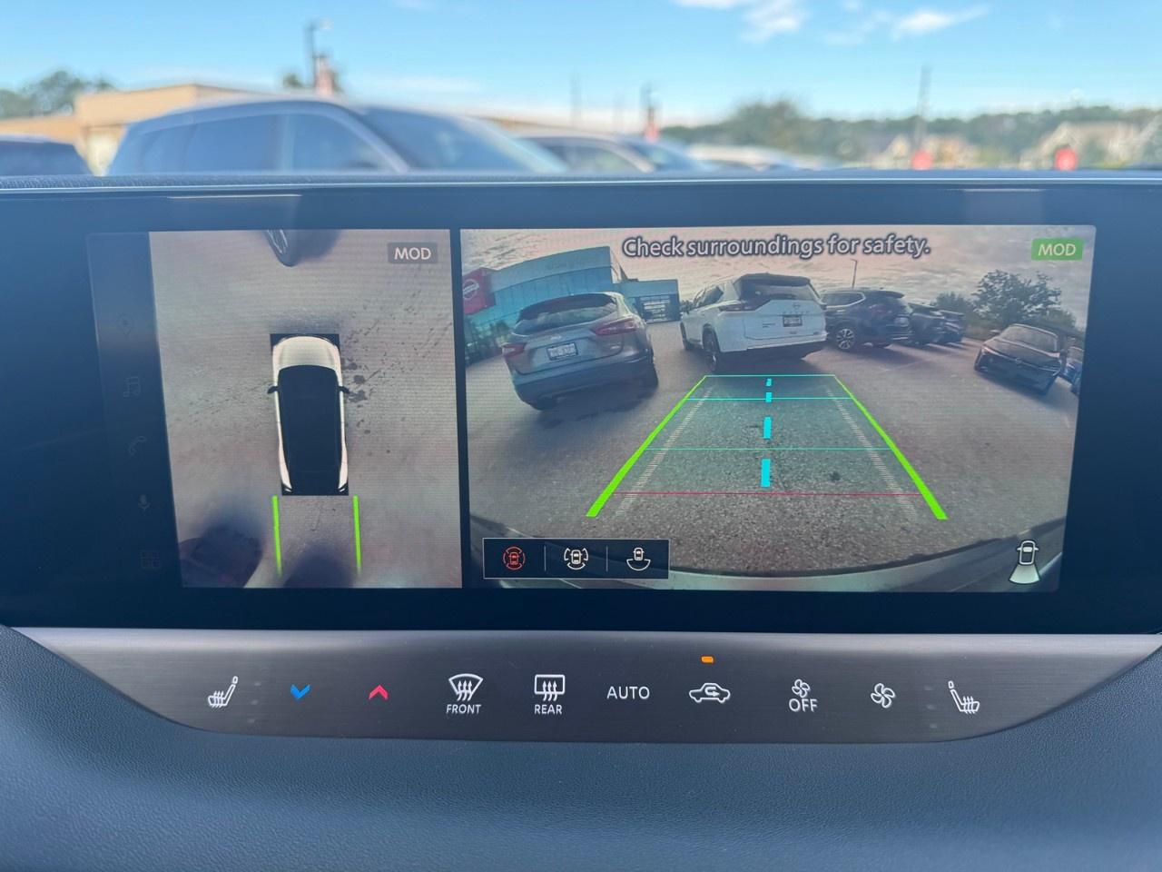 2027 Nissan Leaf SV  FWD Photo