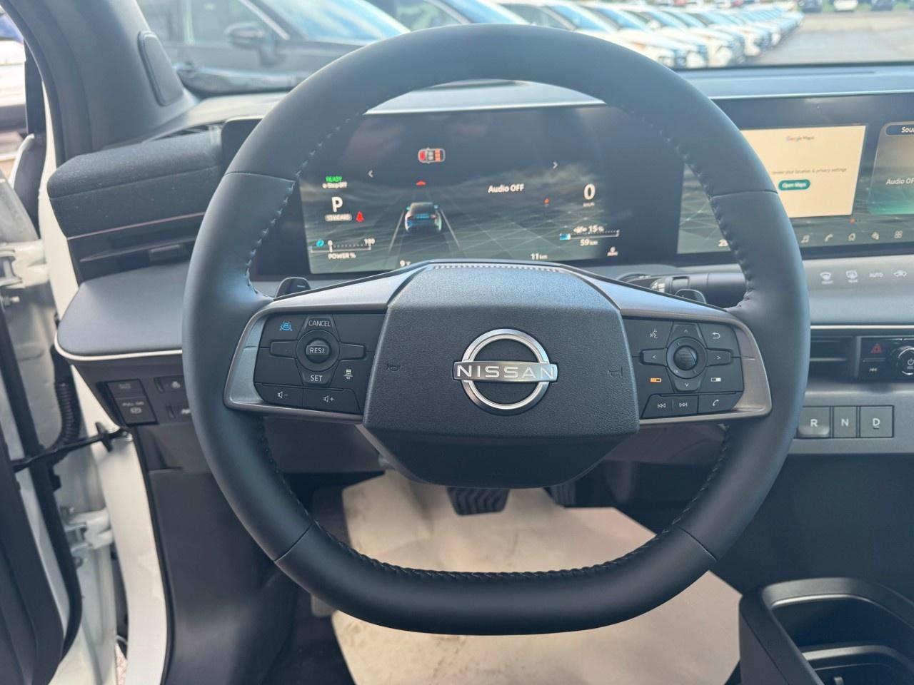 2027 Nissan Leaf PLATINUM  FWD Photo