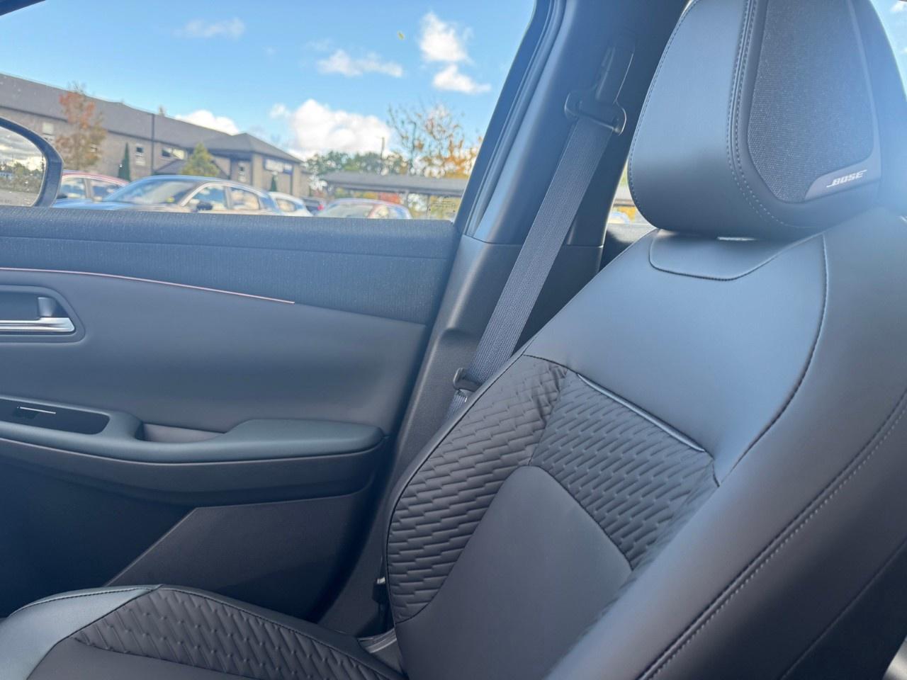 2027 Nissan Leaf PLATINUM  FWD Photo