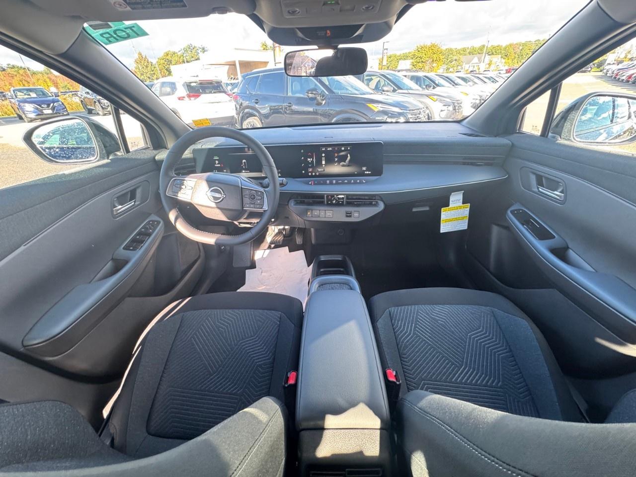 2027 Nissan Leaf S FWD Photo