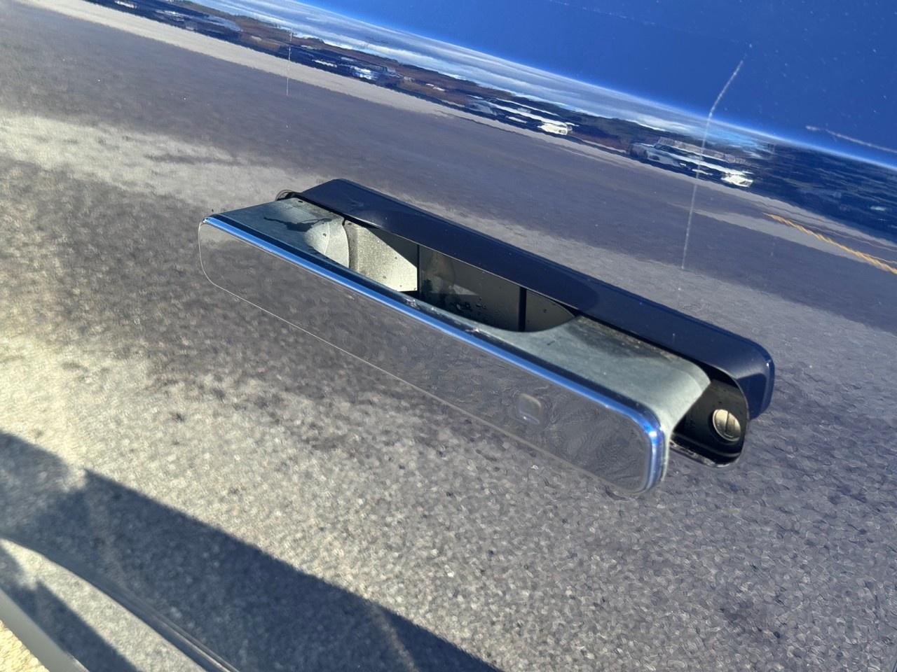 2027 Nissan Leaf S FWD Photo