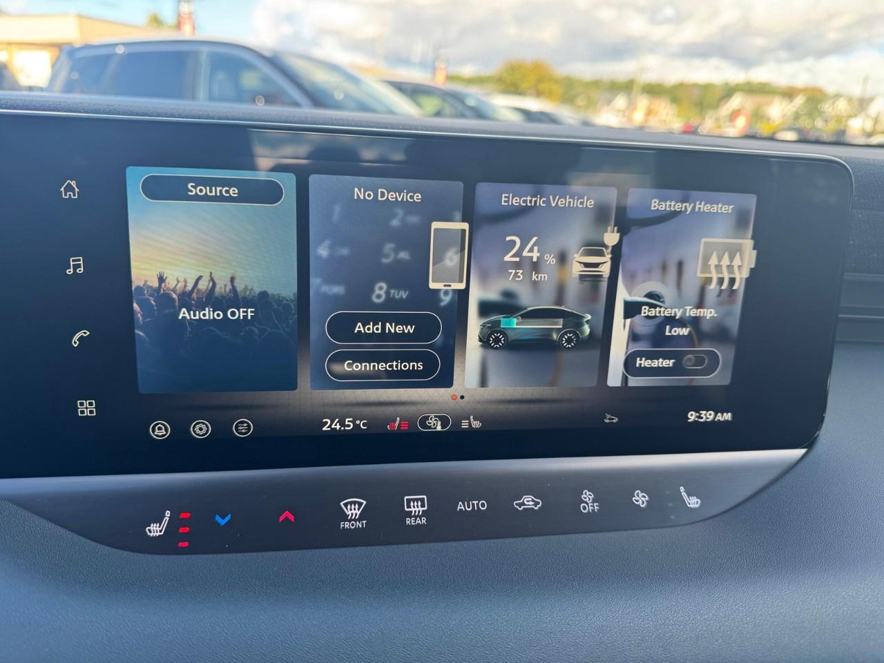 2027 Nissan Leaf S FWD Photo