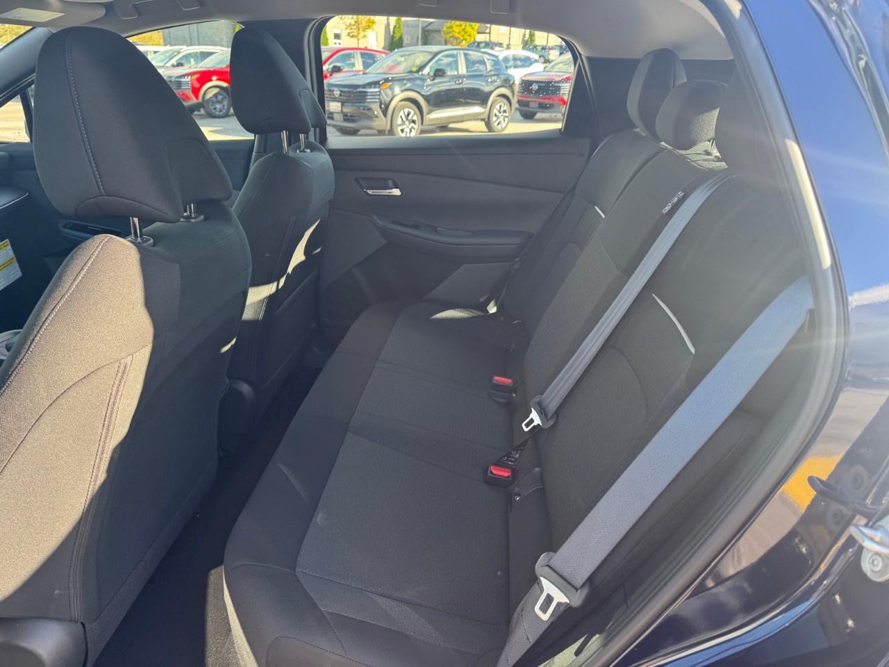 2027 Nissan Leaf S FWD Photo