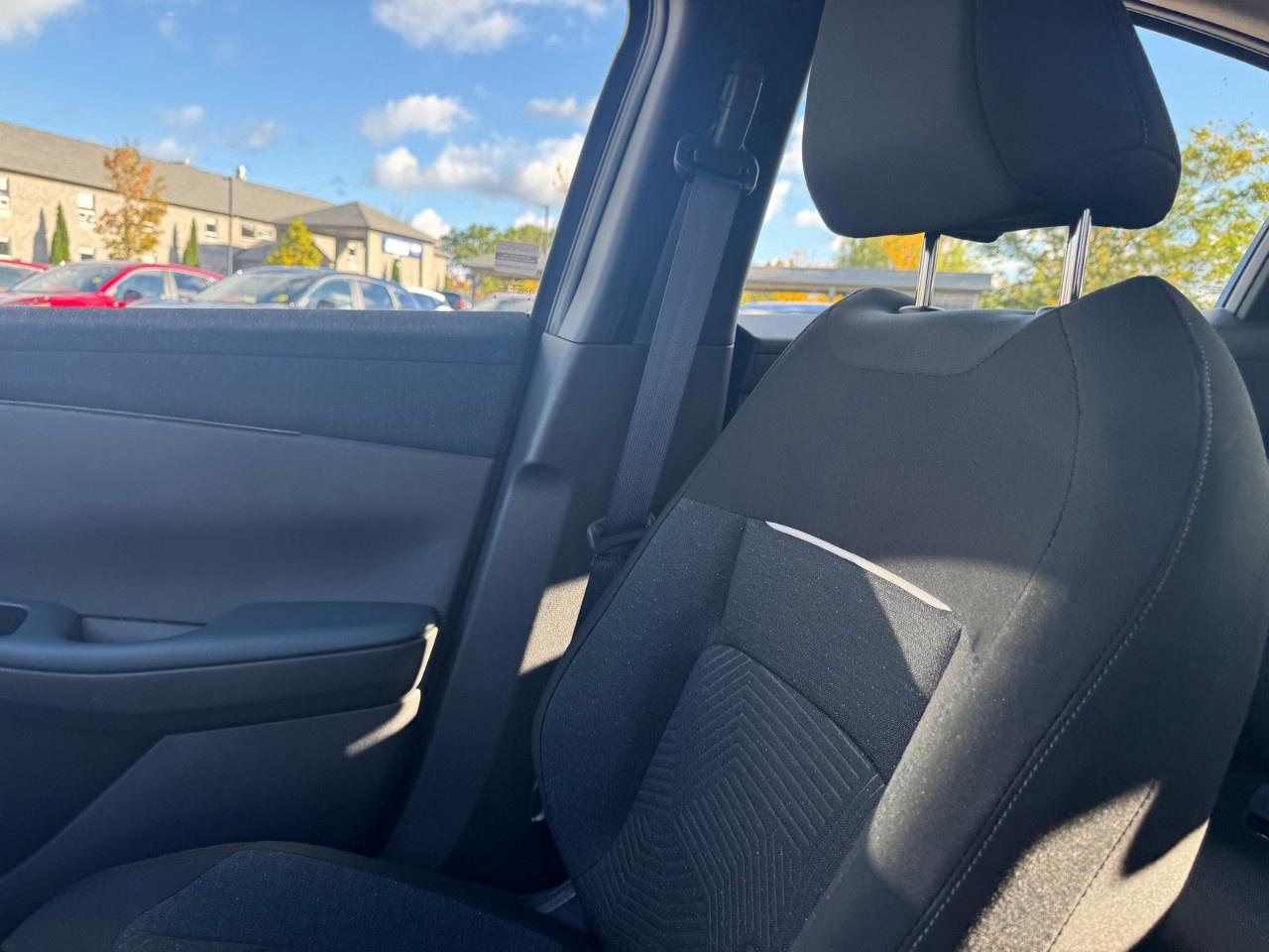 2027 Nissan Leaf S FWD Photo