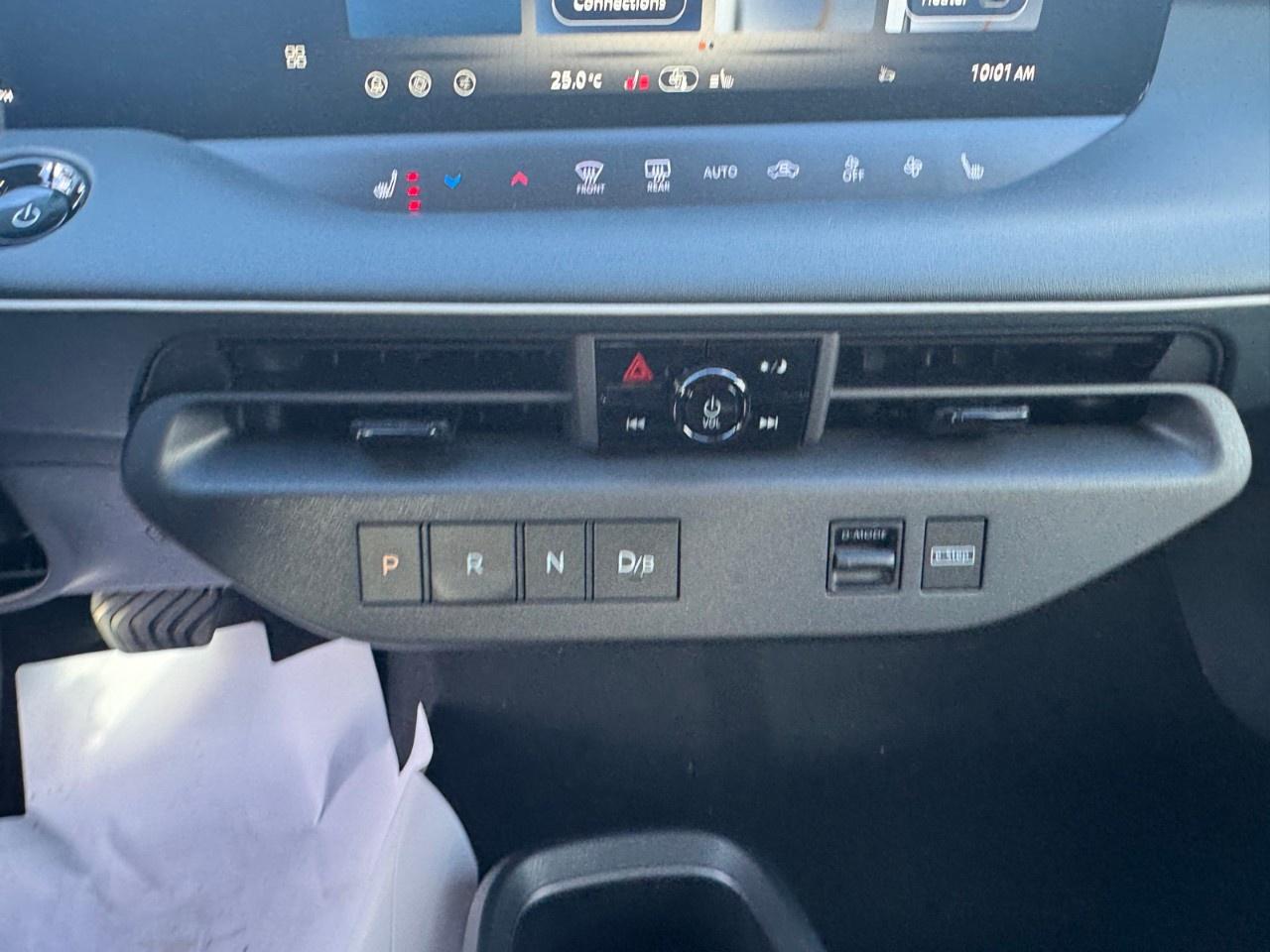 2027 Nissan Leaf S  FWD Photo
