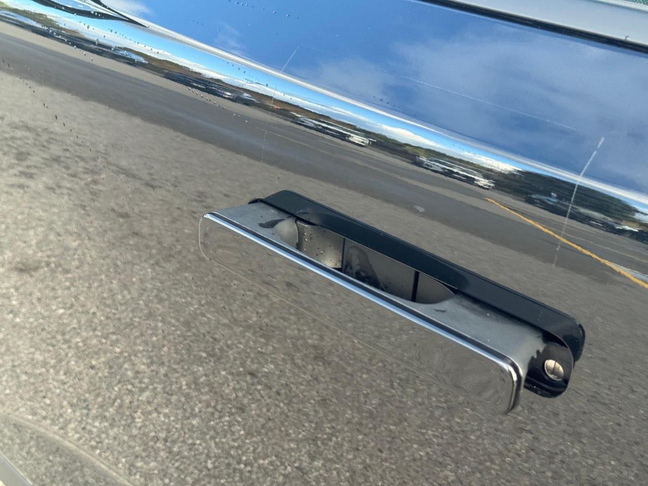 2027 Nissan Leaf SV  FWD Photo