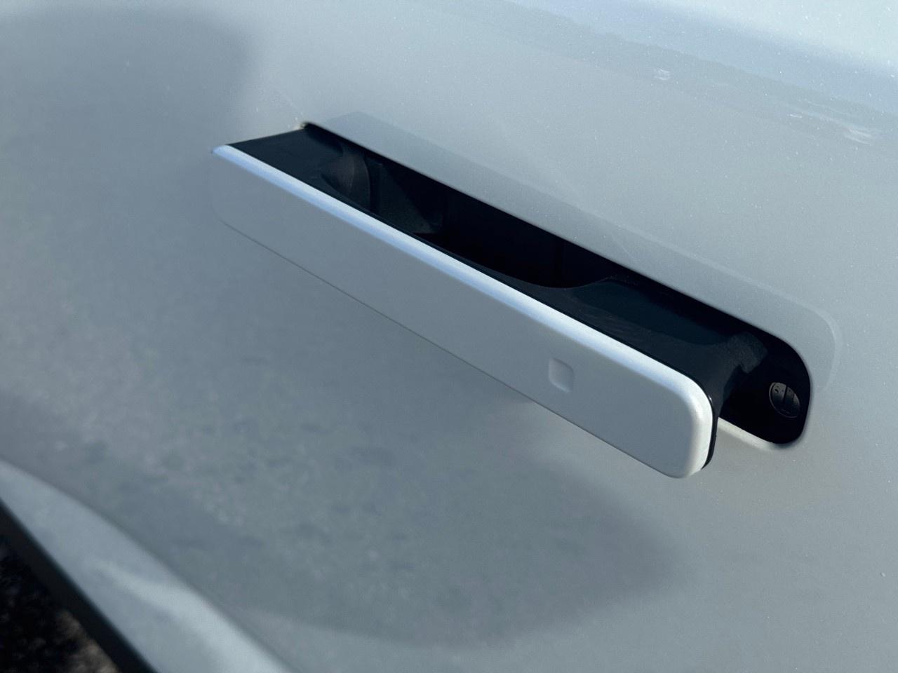 2027 Nissan Leaf S  FWD Photo