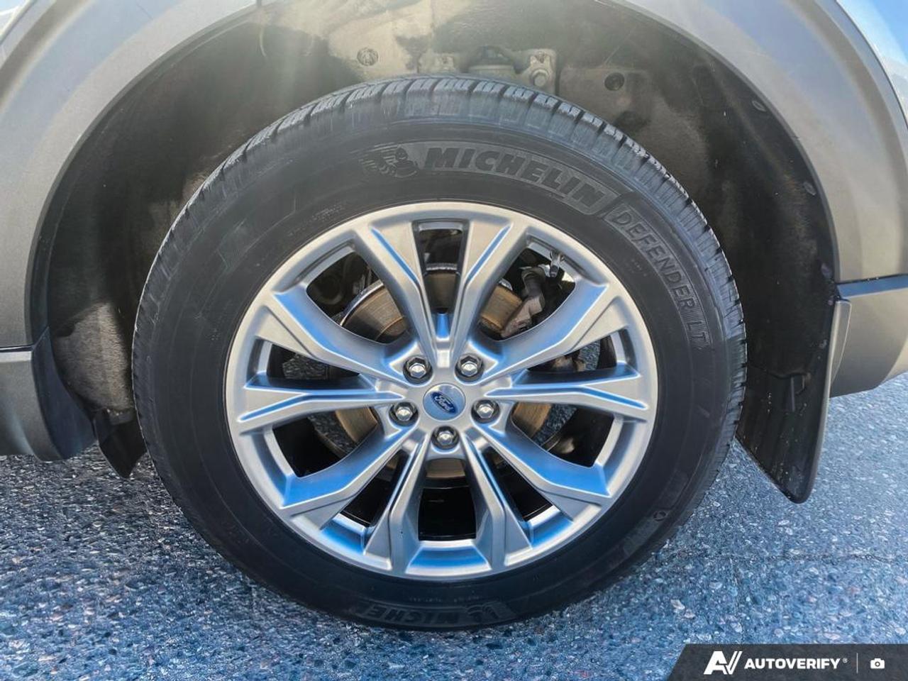2021 Ford Explorer Limited 2.3L | TWIN PANEL MOONROOF | SECOND ROW CAPTAINS Photo