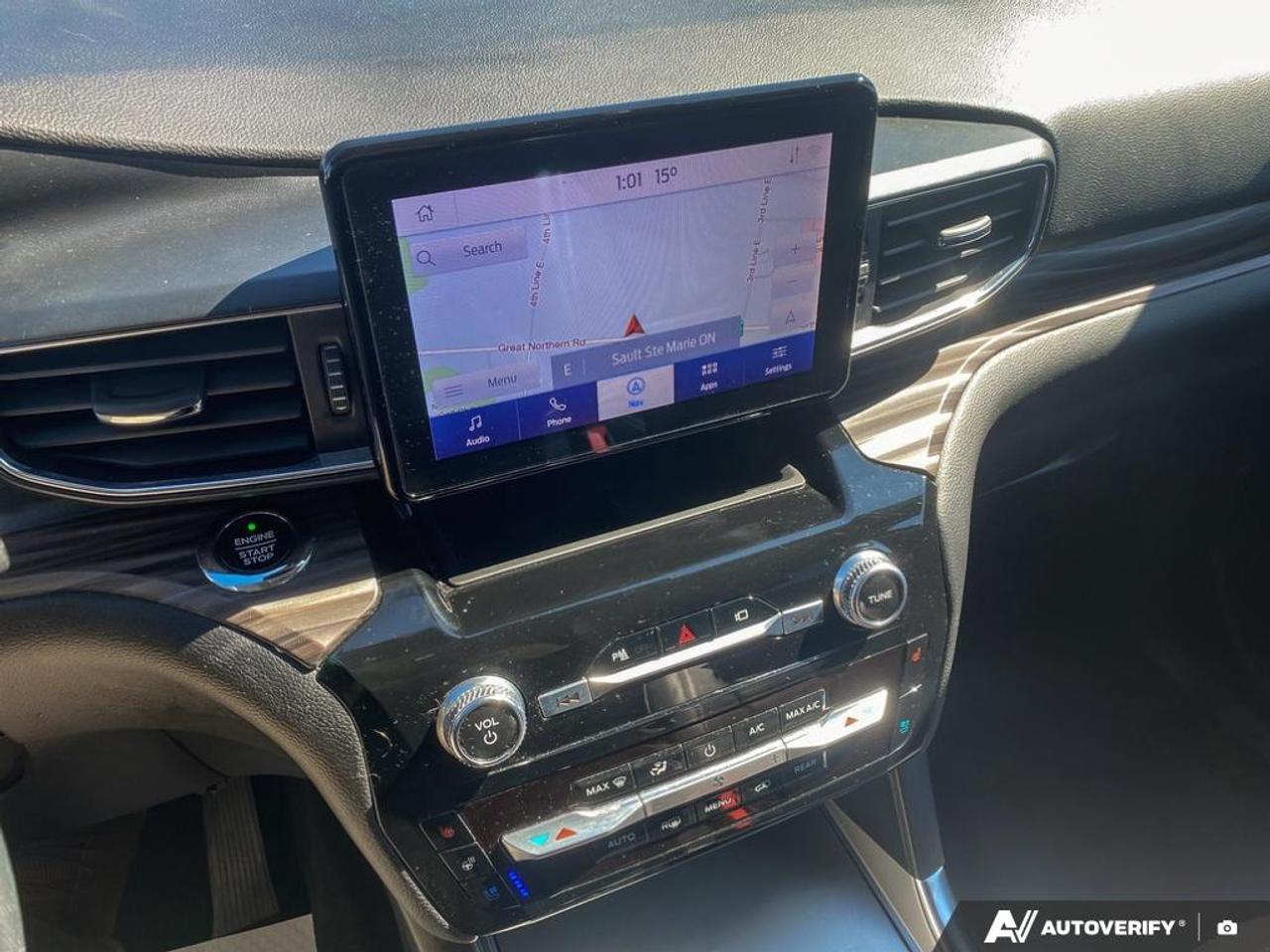 2021 Ford Explorer Limited 2.3L | TWIN PANEL MOONROOF | SECOND ROW CAPTAINS Photo