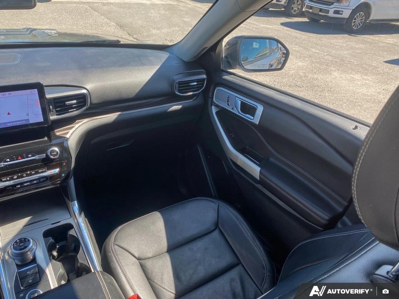 2021 Ford Explorer Limited 2.3L | TWIN PANEL MOONROOF | SECOND ROW CAPTAINS Photo
