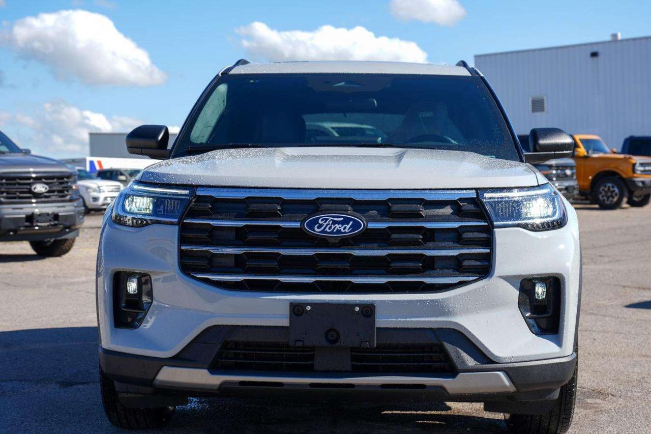 2027 Ford Explorer ACTIVE 4WD 2.3L PANO ROOF 6 PASSENGER LEATHER Photo