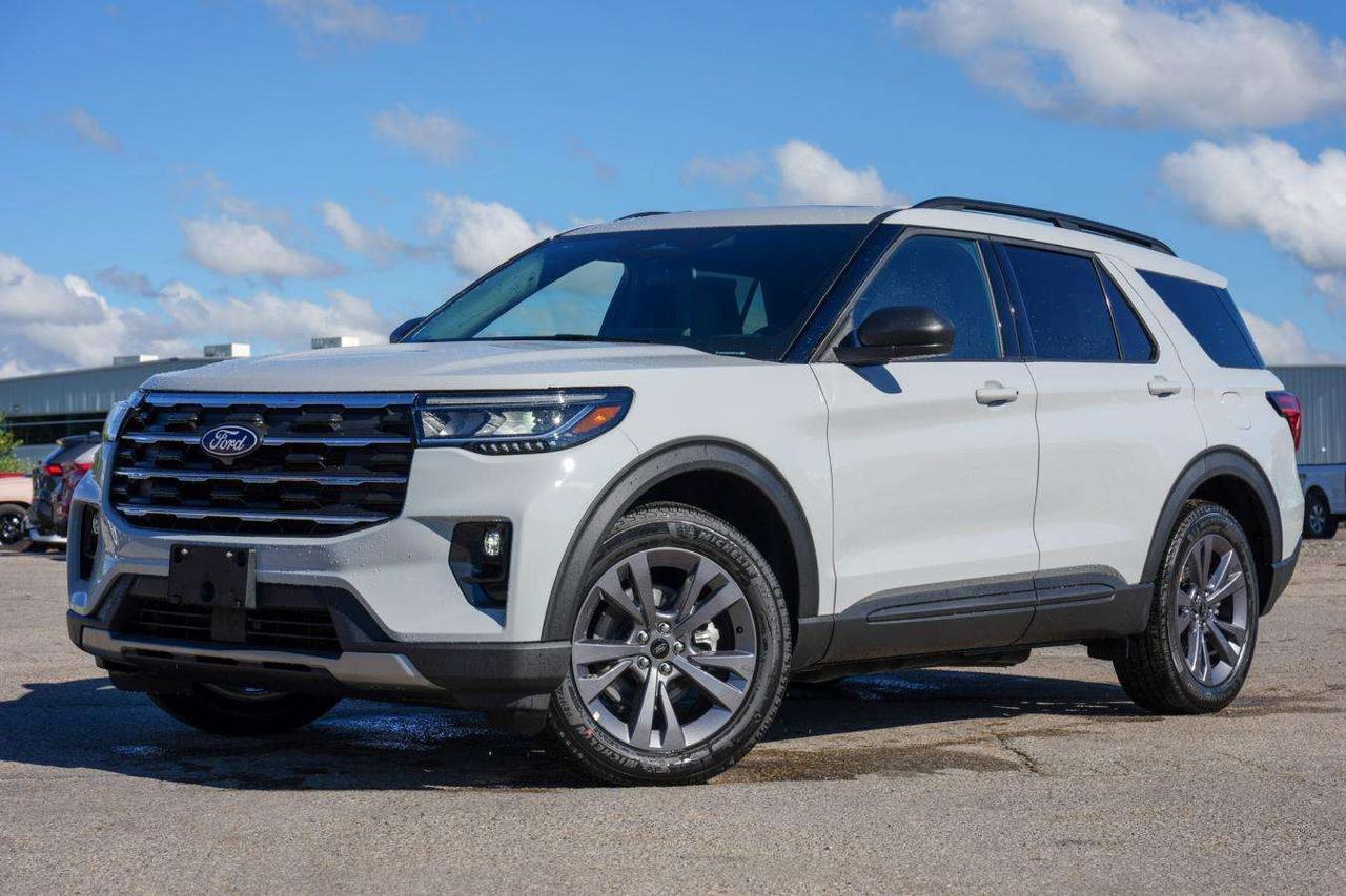 2027 Ford Explorer ACTIVE 4WD 2.3L PANO ROOF 6 PASSENGER LEATHER Photo5