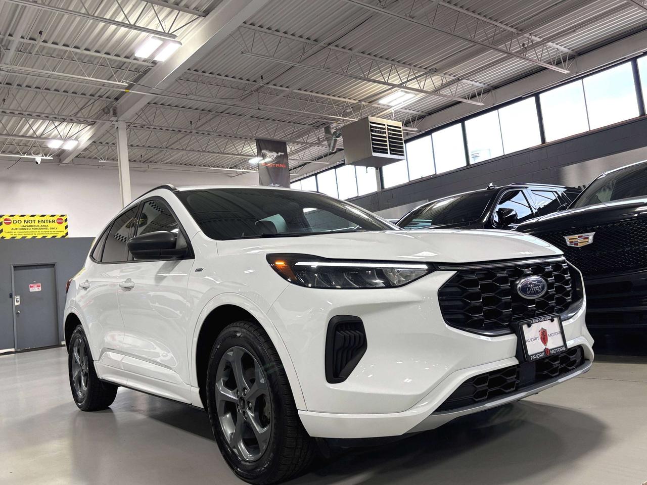 2023 Ford Escape ST-Line|HYBRID|AWD|LEATHER|REDSTITCHED|SAFETYTECH| - Photo #1