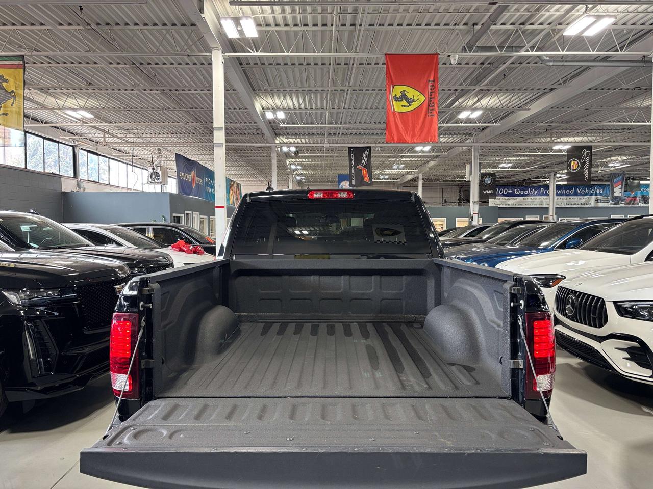 2022 RAM 1500 Warlock|V8HEMI|4X4|CLASSIC|REMOTESTART|BACKUPCAM|+ Photo