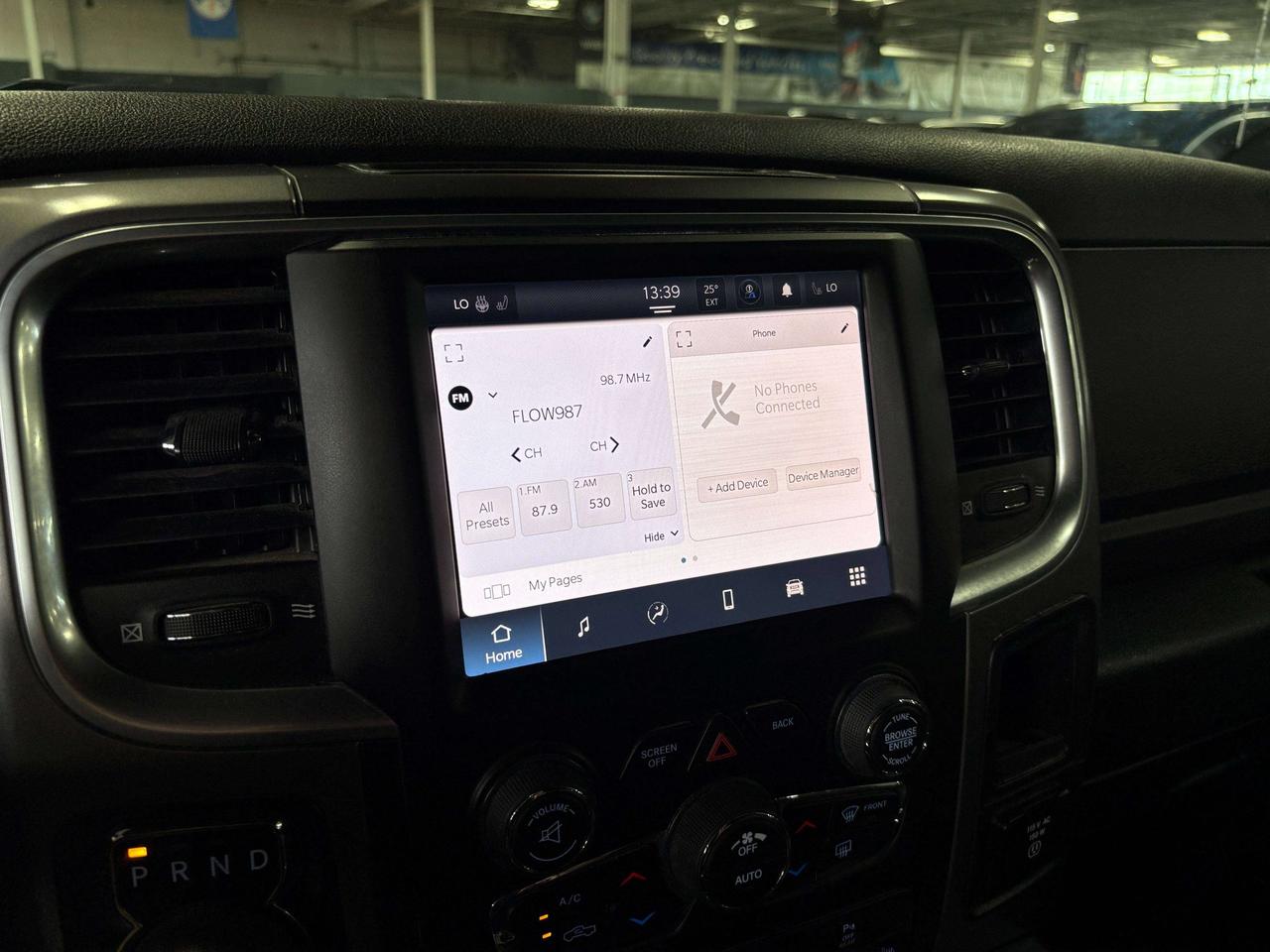 2022 RAM 1500 Warlock|V8HEMI|4X4|CLASSIC|REMOTESTART|BACKUPCAM|+ Photo