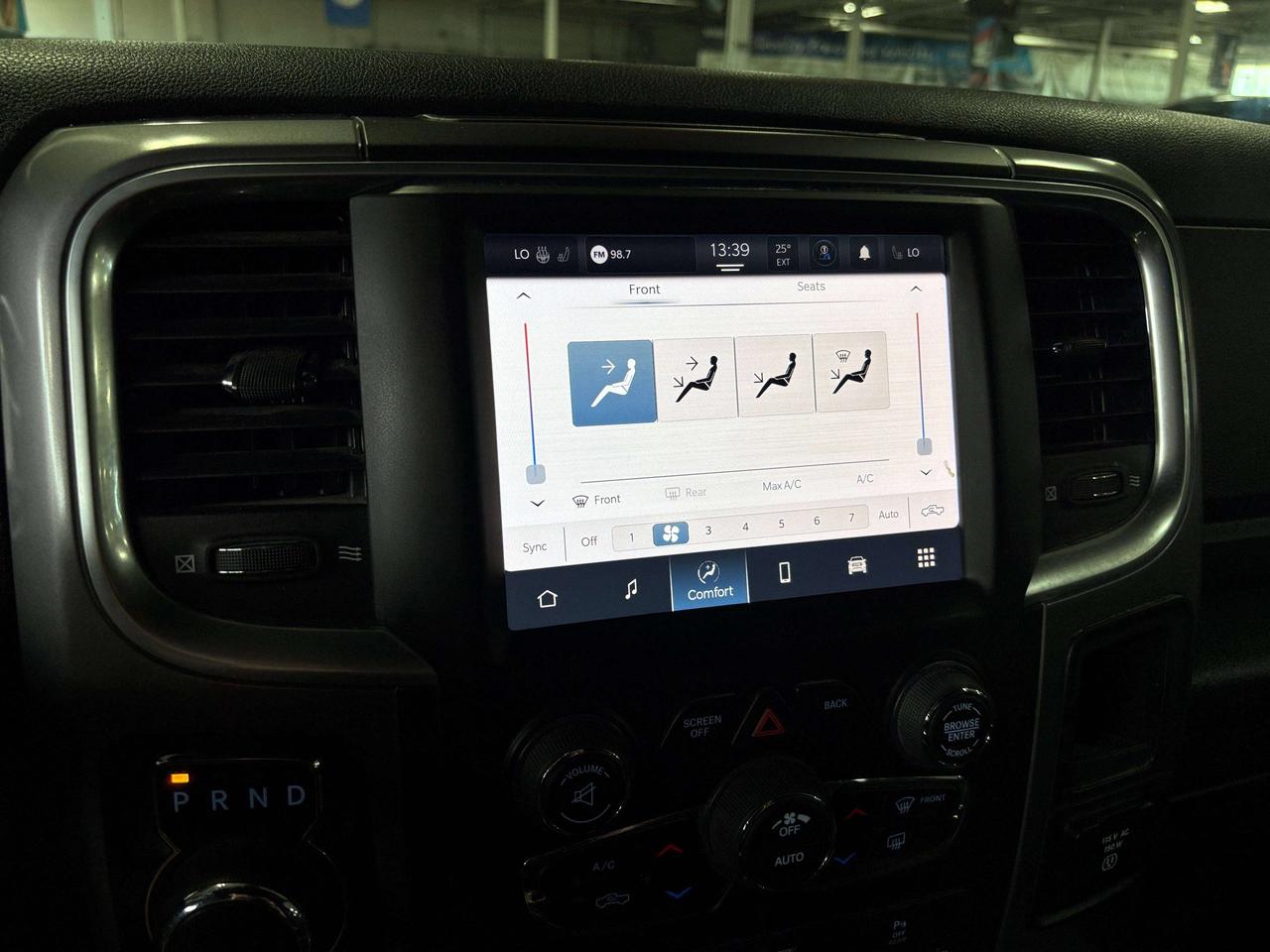 2022 RAM 1500 Warlock|V8HEMI|4X4|CLASSIC|REMOTESTART|BACKUPCAM|+ Photo