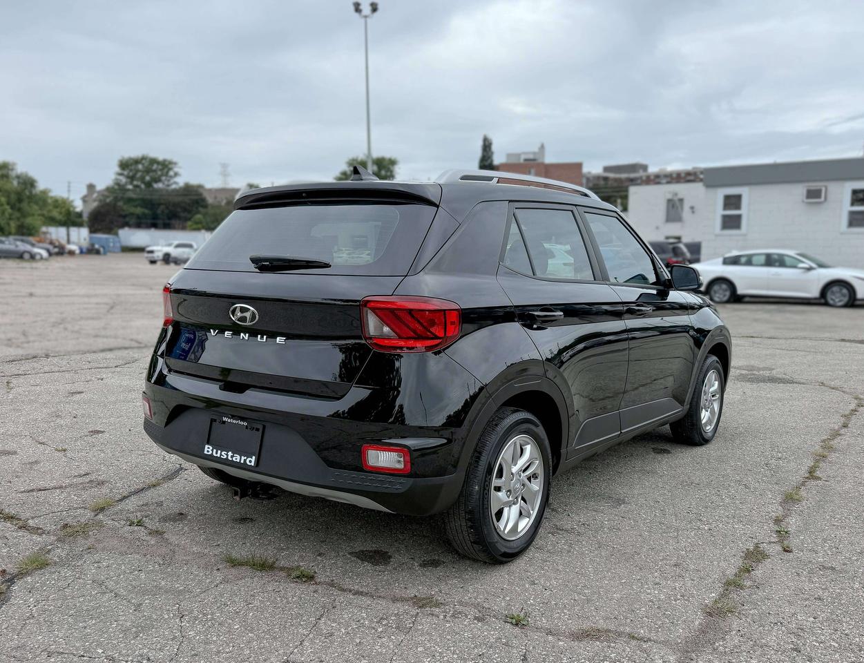 2022 Hyundai Venue Preferred | BLUETOOTH | BLIND SPOT | REMOTE START Photo