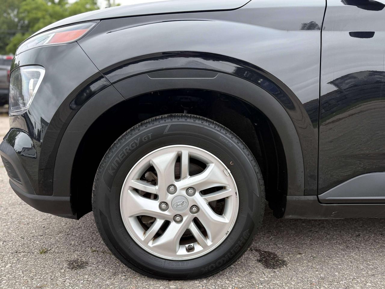 2022 Hyundai Venue Preferred | BLUETOOTH | BLIND SPOT | REMOTE START Photo