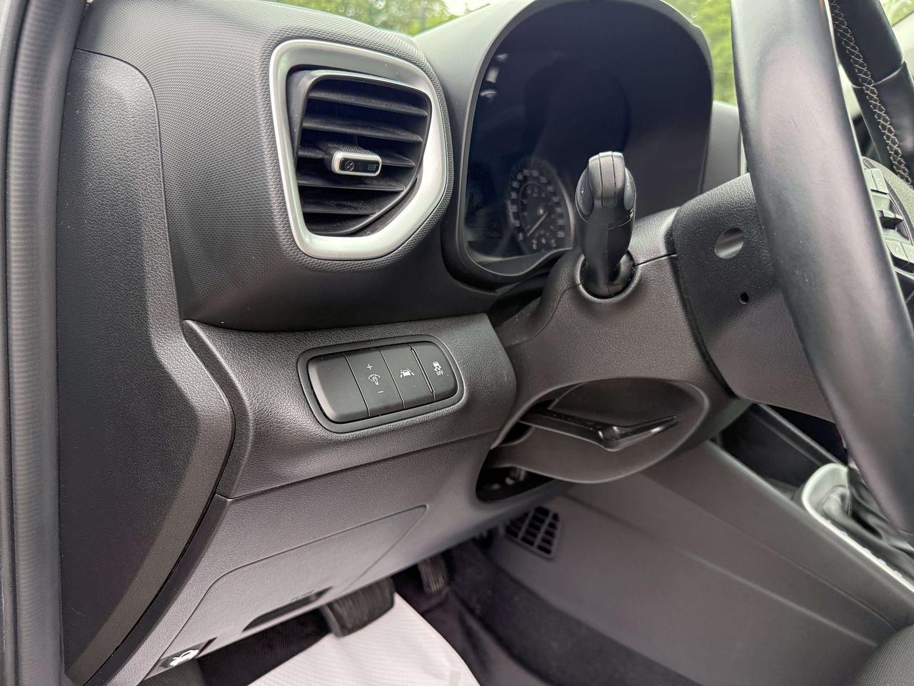2022 Hyundai Venue Preferred | BLUETOOTH | BLIND SPOT | REMOTE START Photo