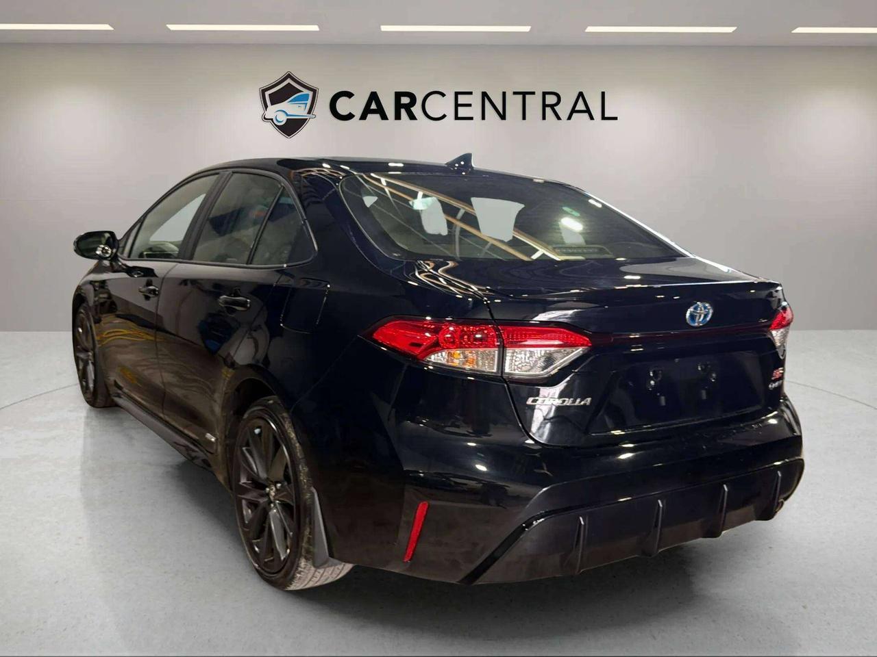 2025 Toyota Corolla HYRBID SE| CLEAN CARFAX| SUNROOF| AWD| HTD SEAT Photo