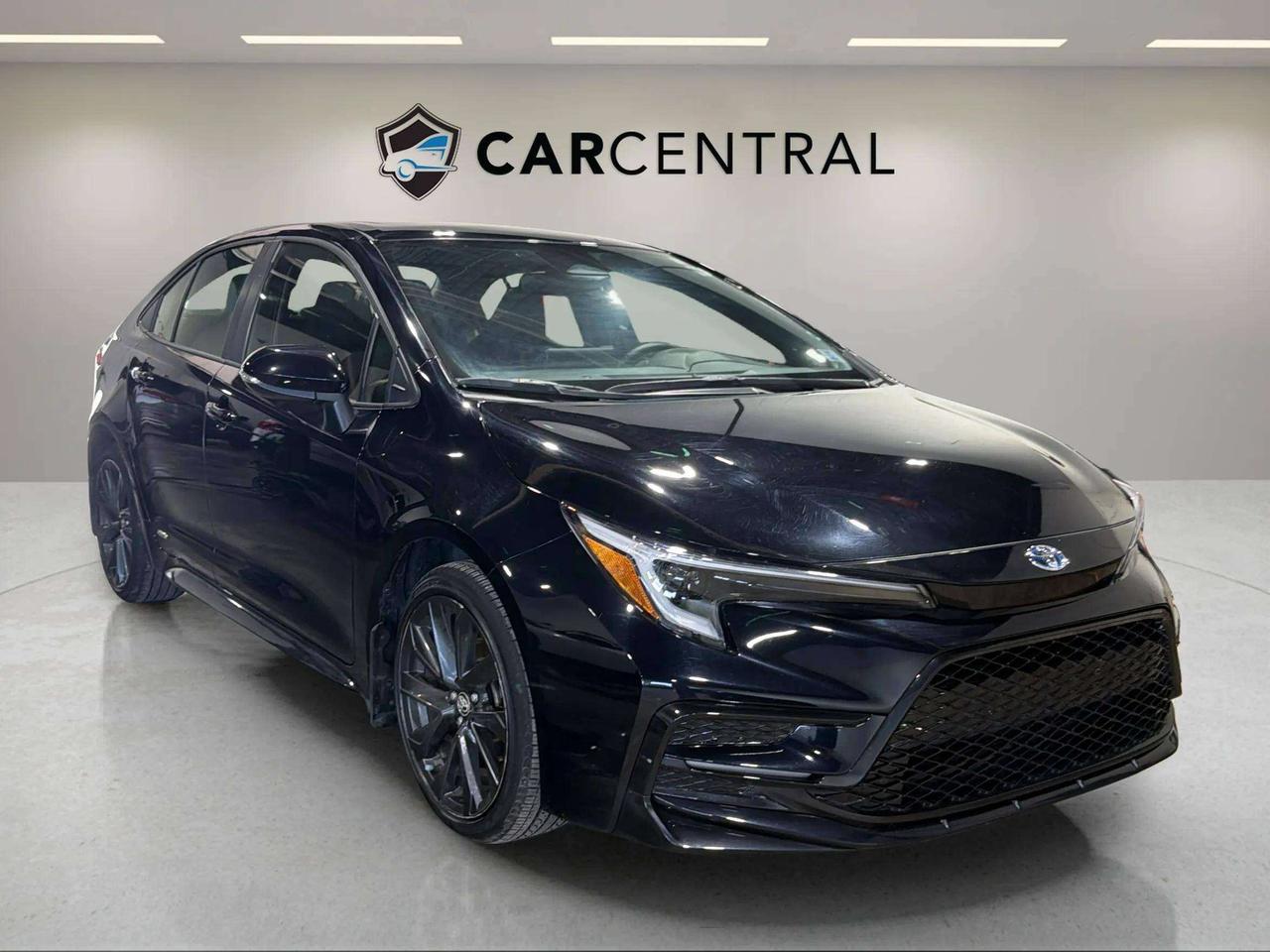 2025 Toyota Corolla HYRBID SE| CLEAN CARFAX| SUNROOF| AWD| HTD SEAT Photo