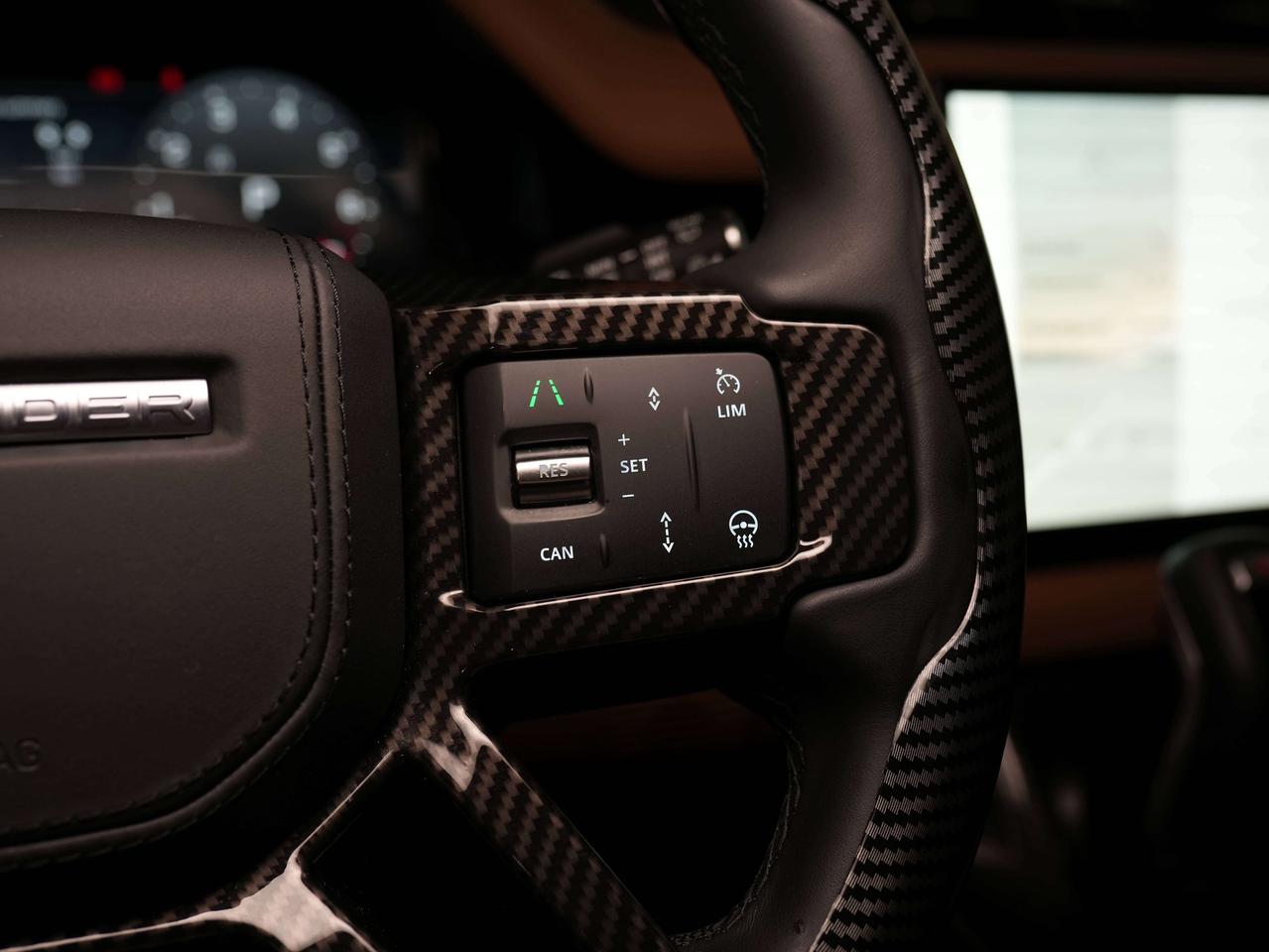 2025 Land Rover Defender X | P400 | 130 | 7 PASS | 22 IN Photo
