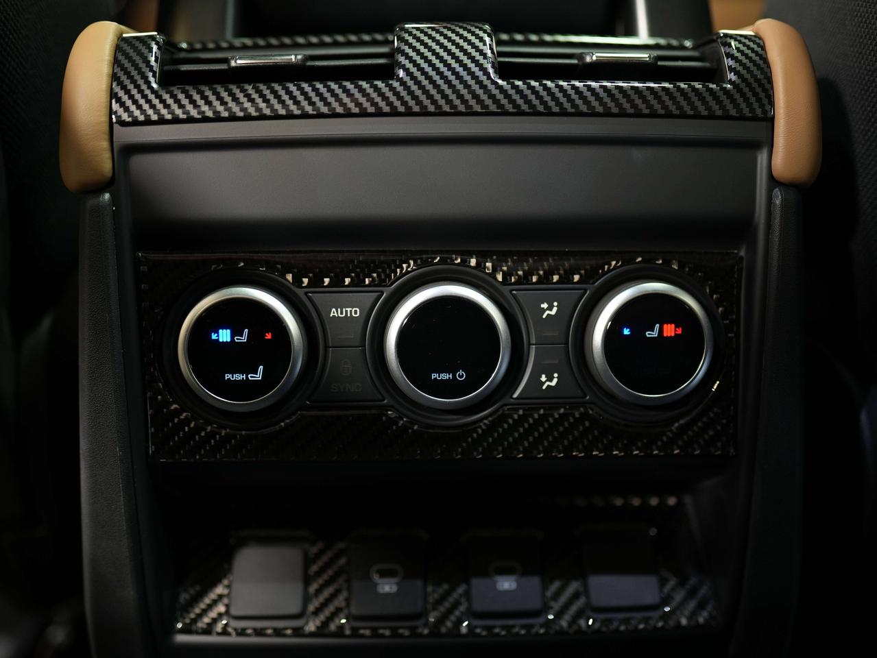2025 Land Rover Defender X | P400 | 130 | 7 PASS | 22 IN Photo