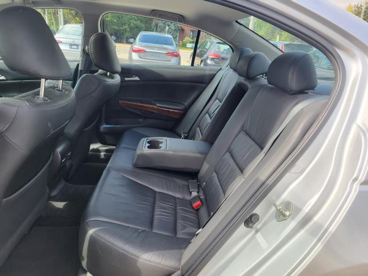 2012 Honda Accord EX-L V6 Photo