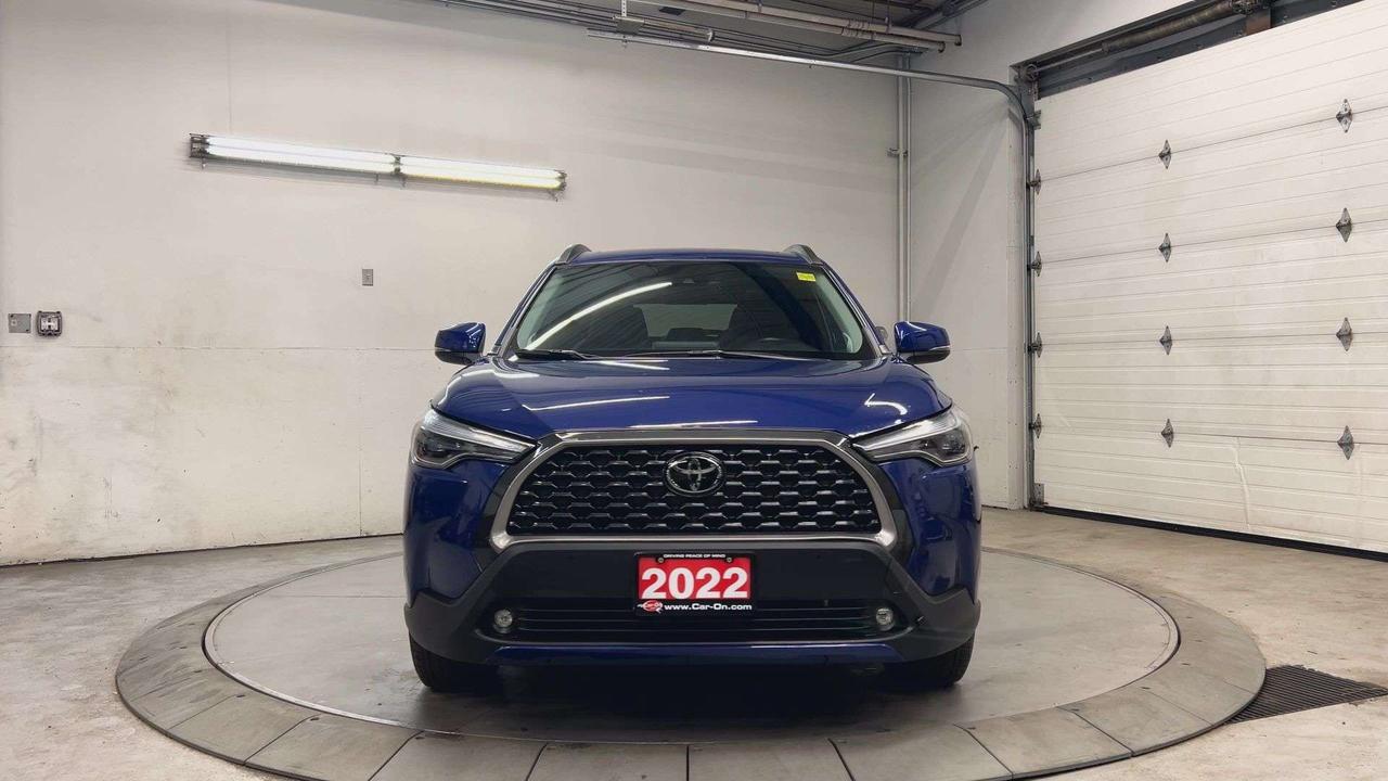 2022 Toyota Corolla Cross XLE AWD | LOW KMS! |HTD LEATHER |SUNROOF |CARPLAY Photo