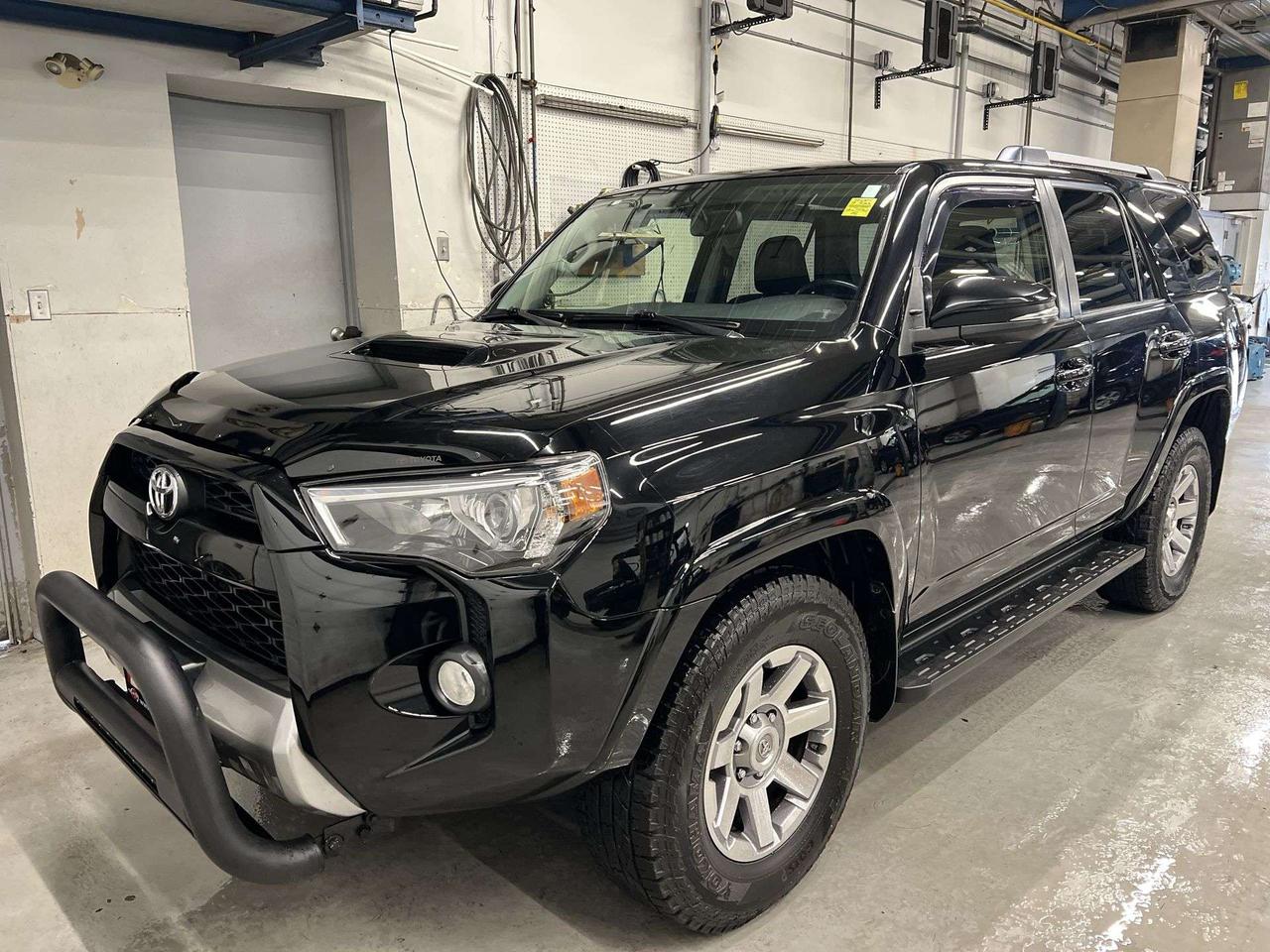 2016 Toyota 4Runner TRAIL EDITION 4X4 | HTD LEATHER | SUNROOF | NAV Photo0