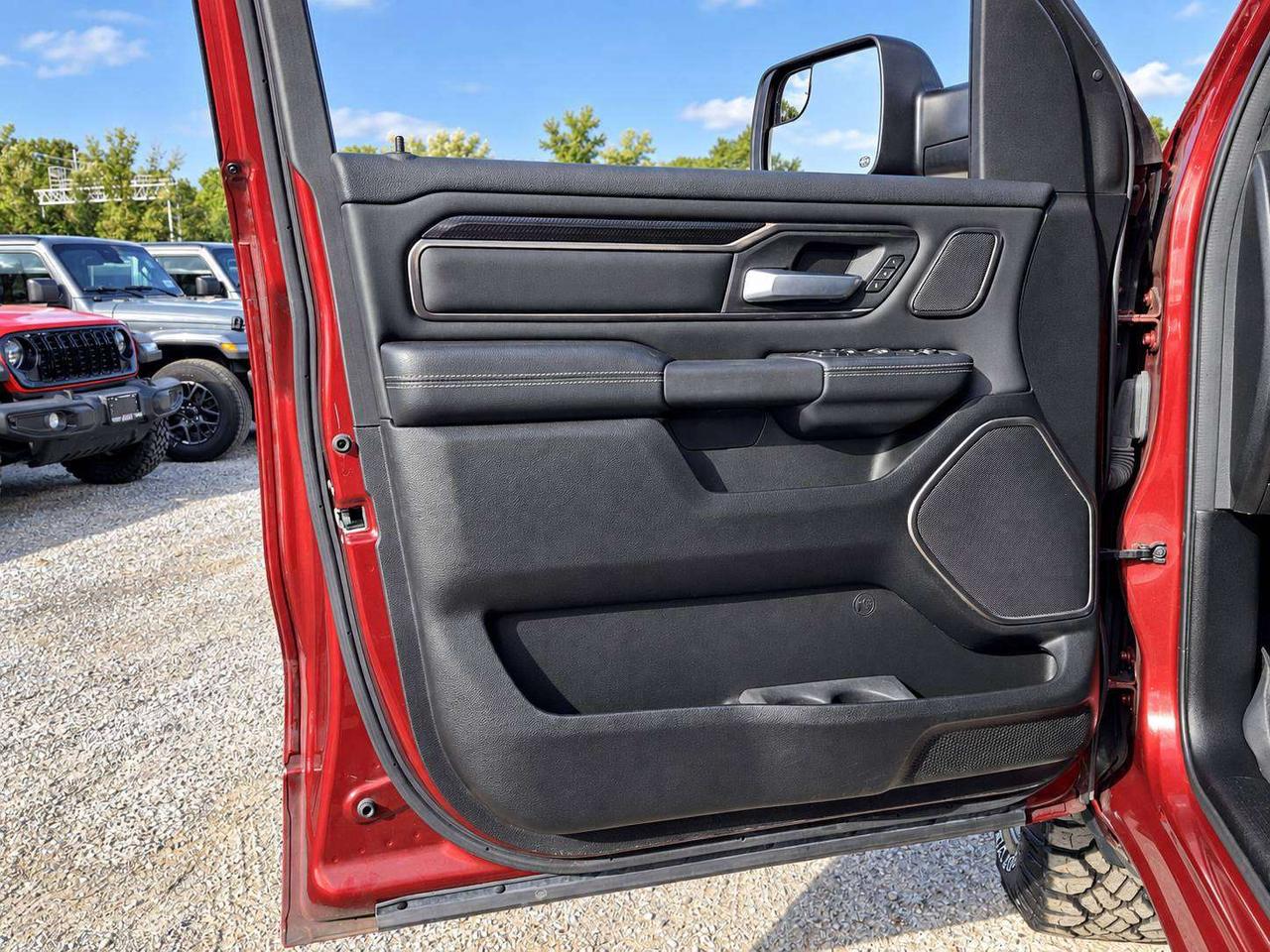 2023 RAM 1500 Rebel Night Crew V8 | Level 2 | Panoroof | 4X4 Photo