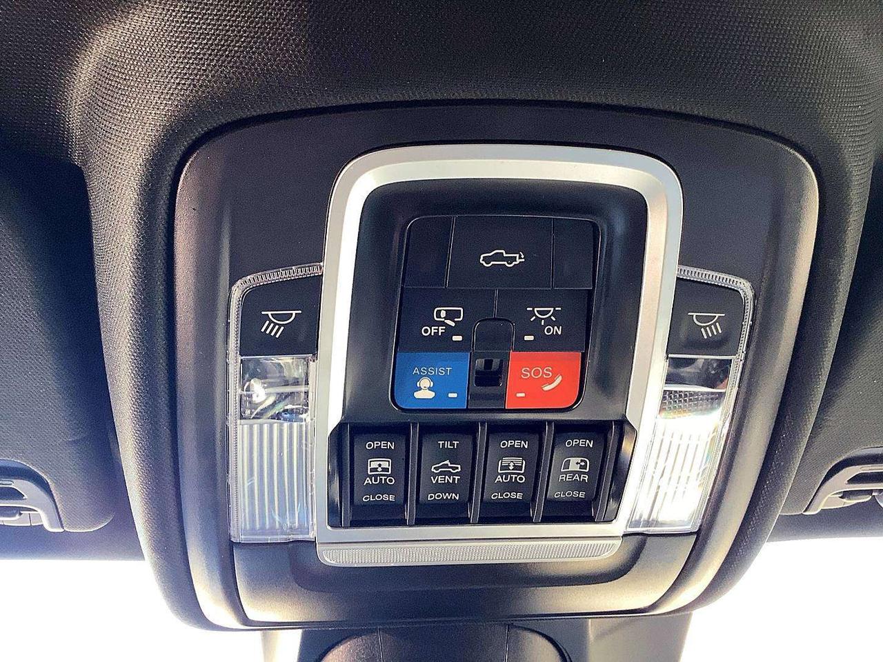 2023 RAM 1500 Rebel Night Crew V8 | Level 2 | Panoroof | 4X4 Photo