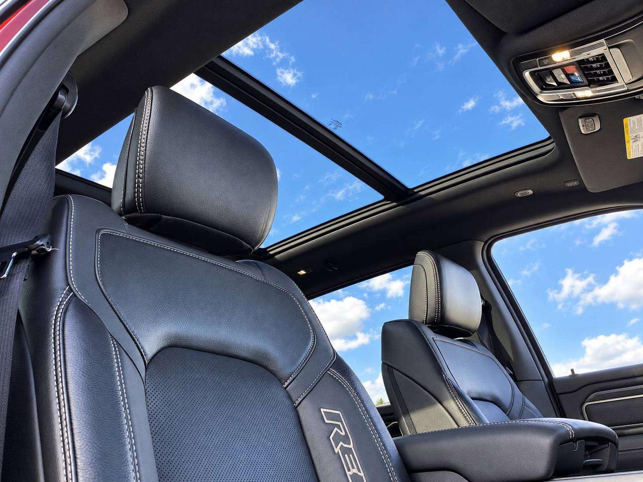 2023 RAM 1500 Rebel Night Crew V8 | Level 2 | Panoroof | 4X4 Photo