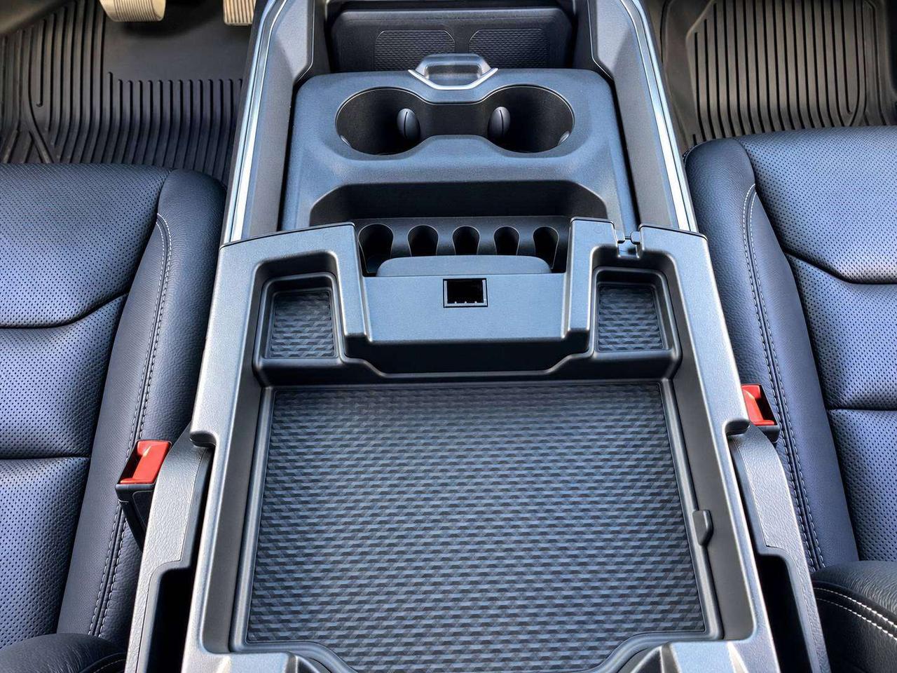 2023 RAM 1500 Rebel Night Crew V8 | Level 2 | Panoroof | 4X4 Photo