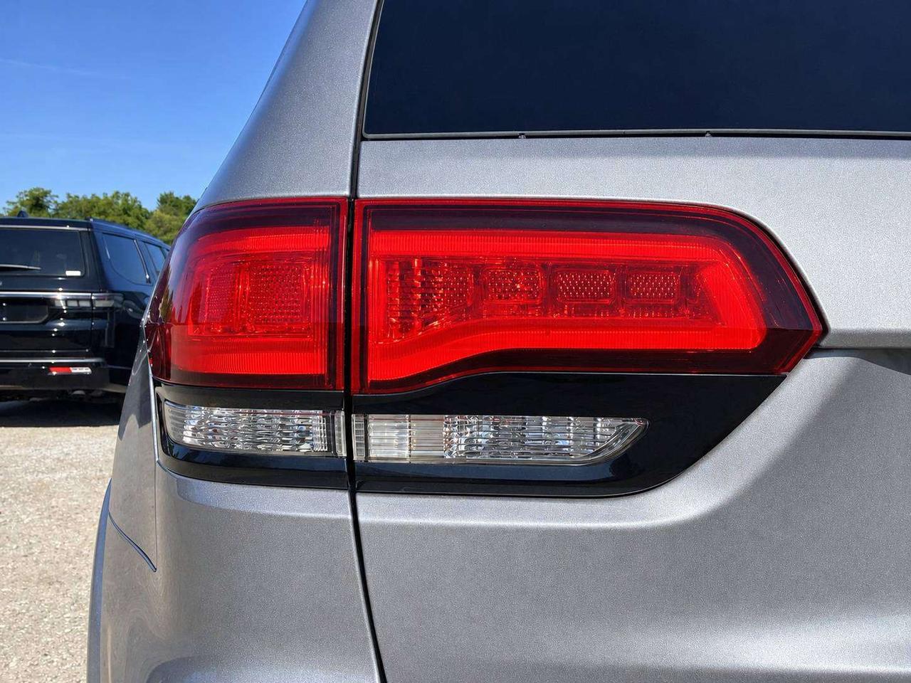 2021 Jeep Grand Cherokee Altitude | ProTech | Sunroof | SafetyTech | 4X4 Photo