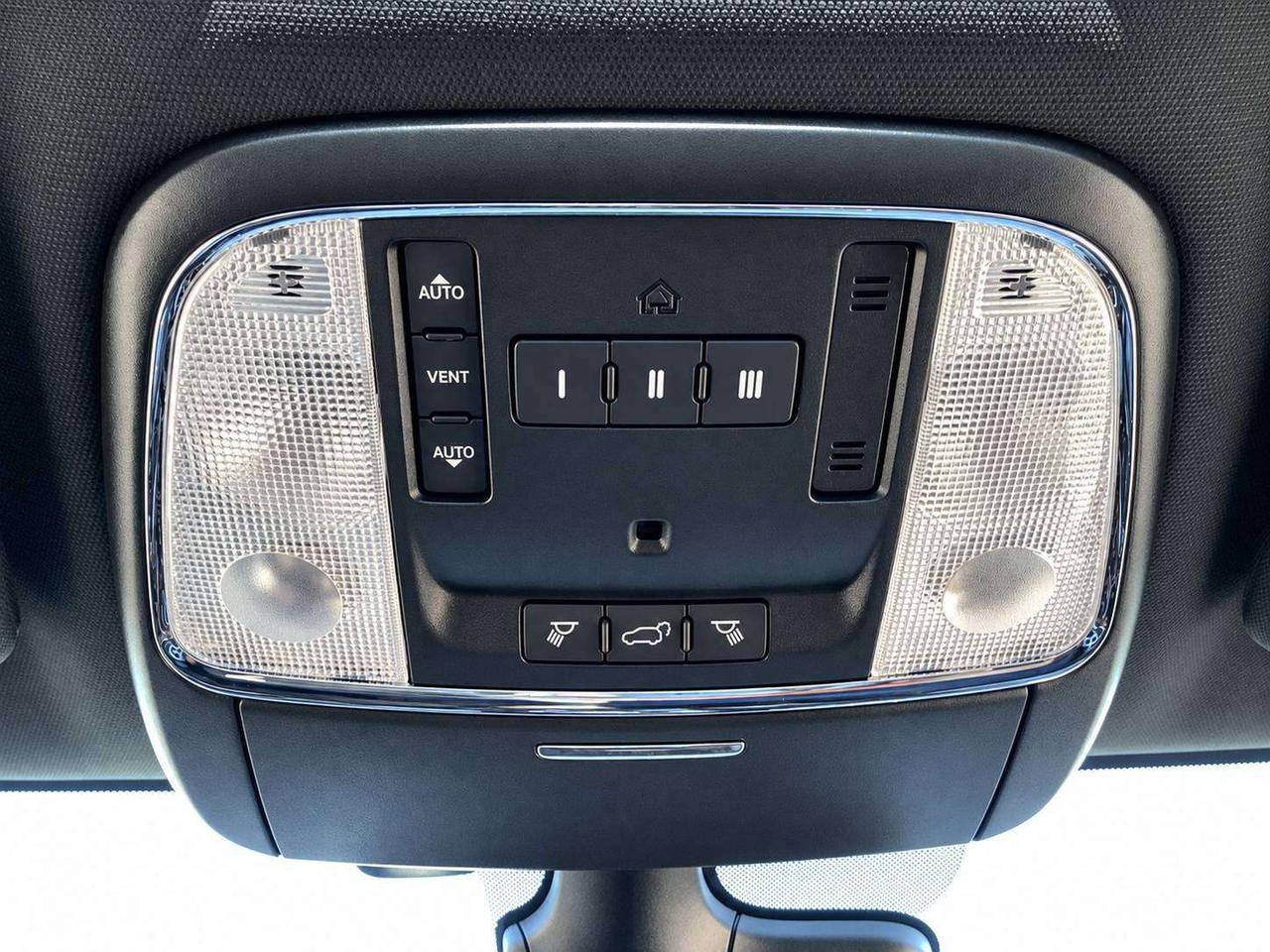 2021 Jeep Grand Cherokee Altitude | ProTech | Sunroof | SafetyTech | 4X4 Photo