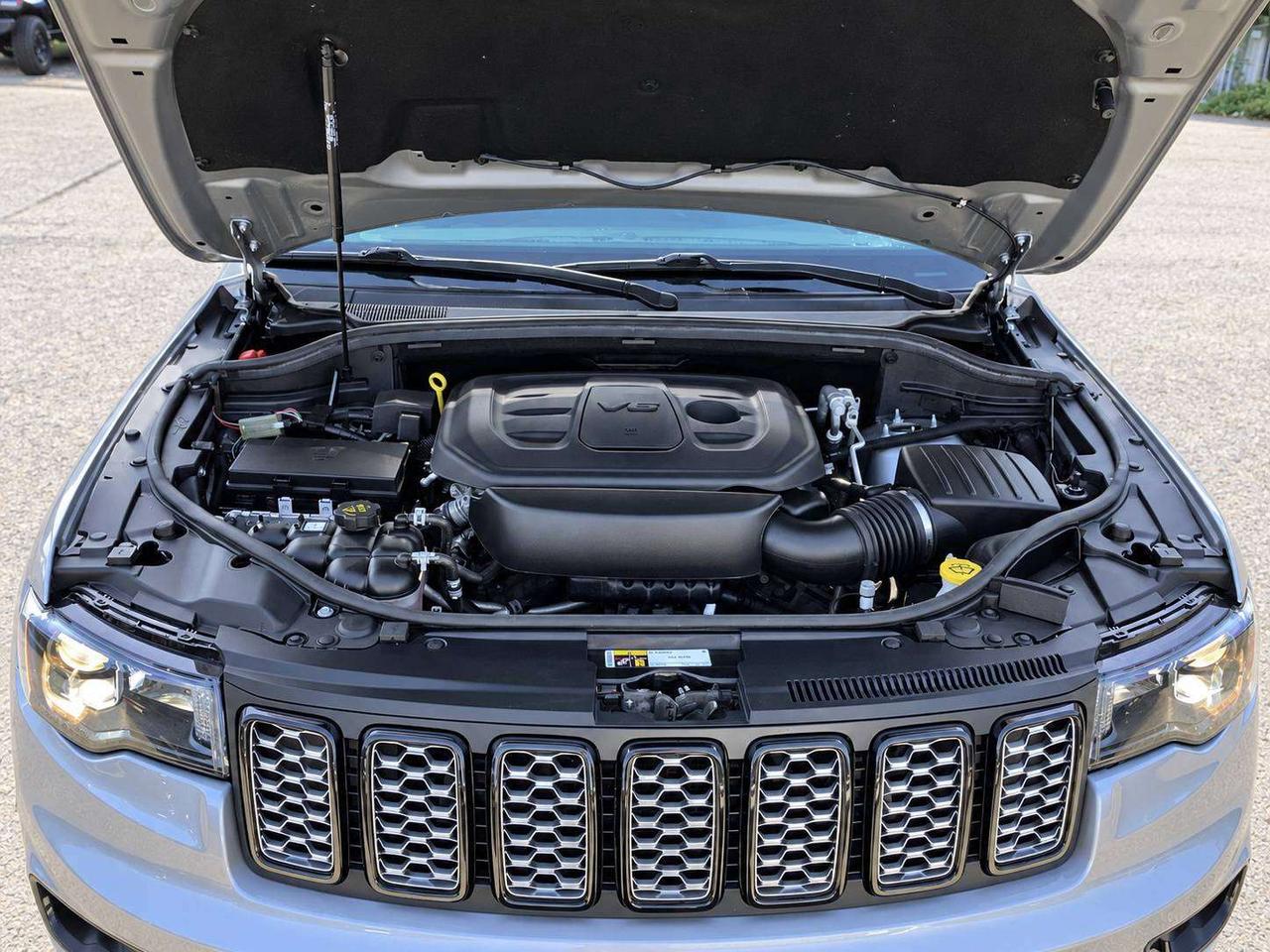 2021 Jeep Grand Cherokee Altitude | ProTech | Sunroof | SafetyTech | 4X4 Photo