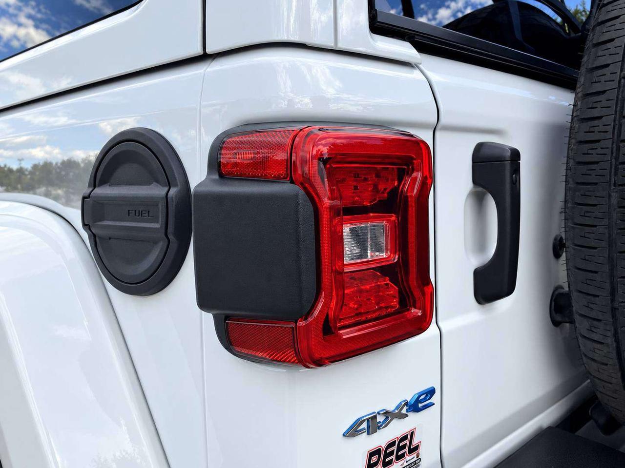2023 Jeep Wrangler Sahara PHEV | SkyTop | Htd Leather | Alpine | 4X4 Photo